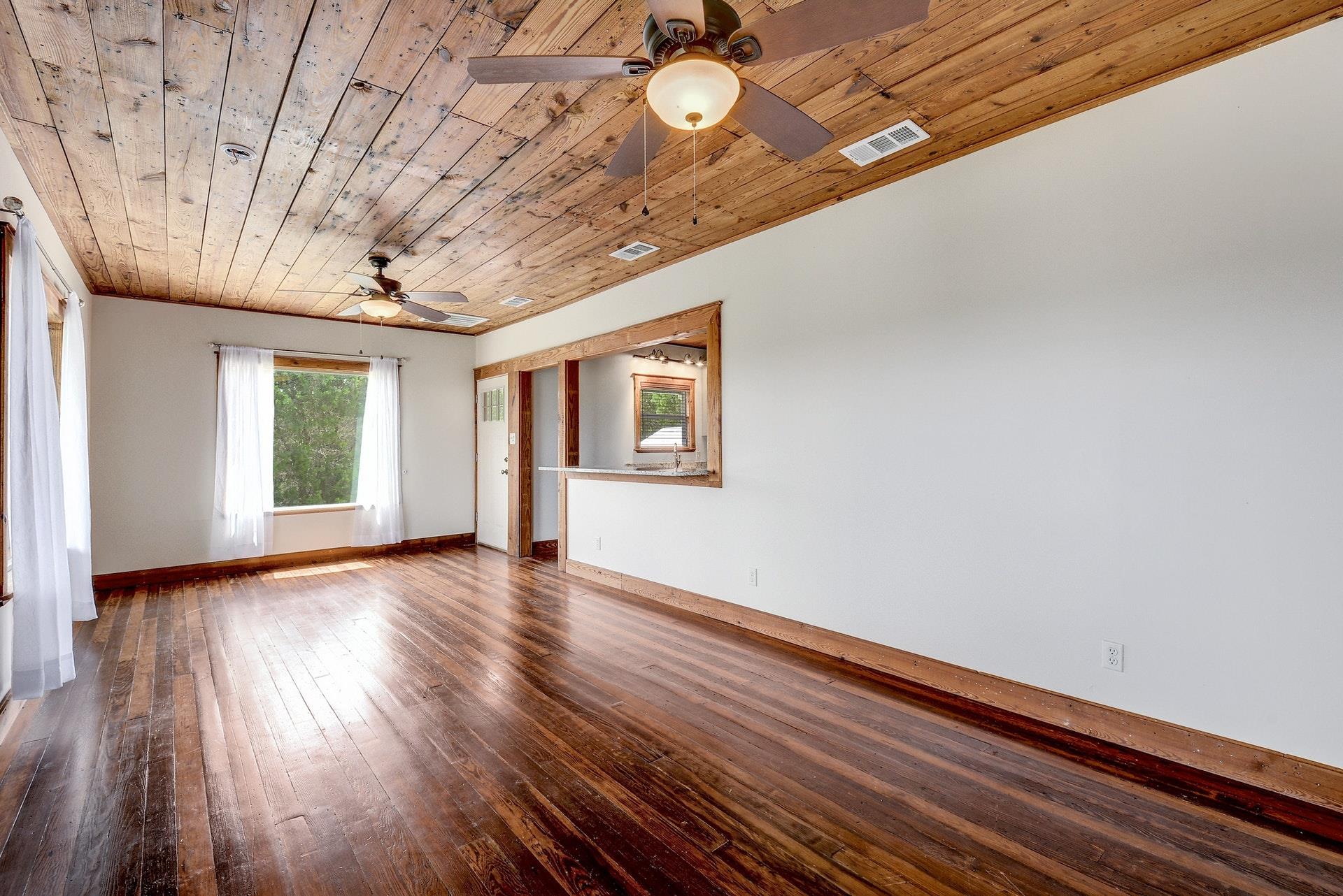 21300 Crestmont # B