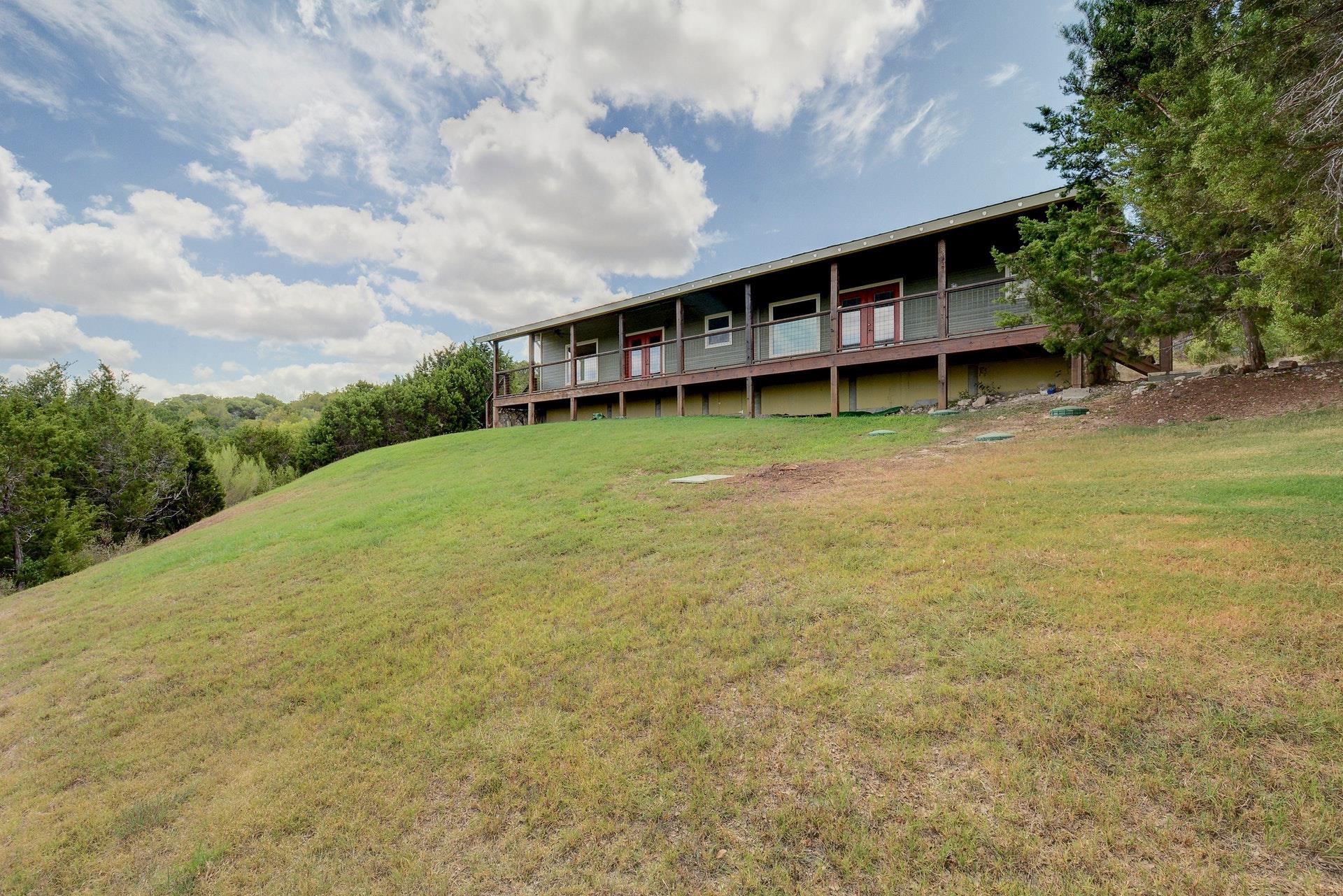 21300 Crestmont # B