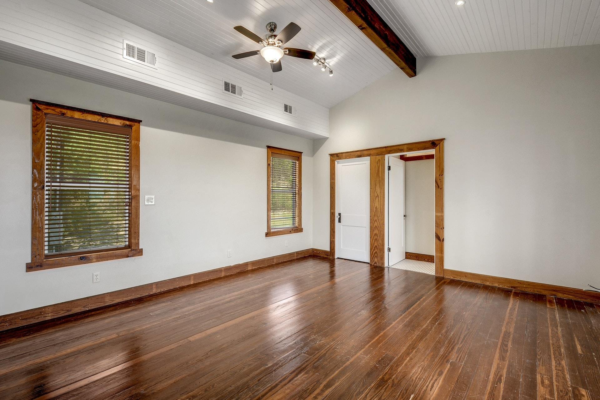 21300 Crestmont # B