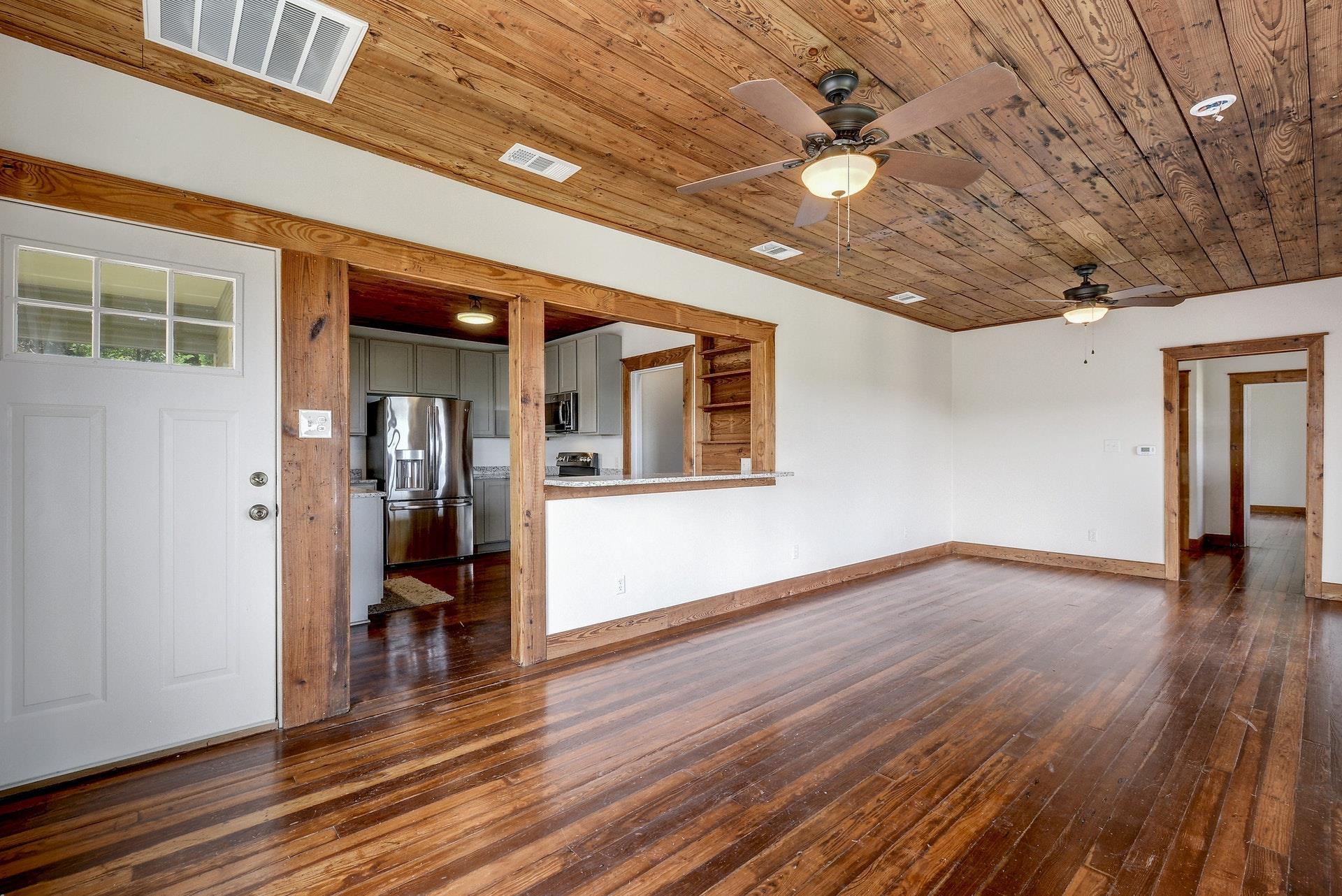 21300 Crestmont # B