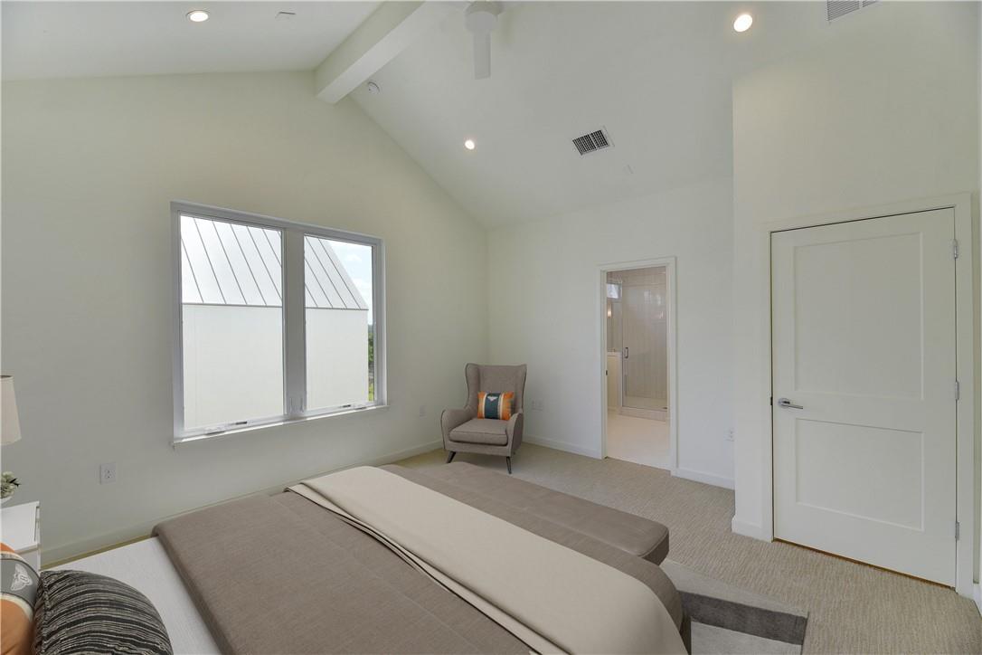 3303 Cantwell LN