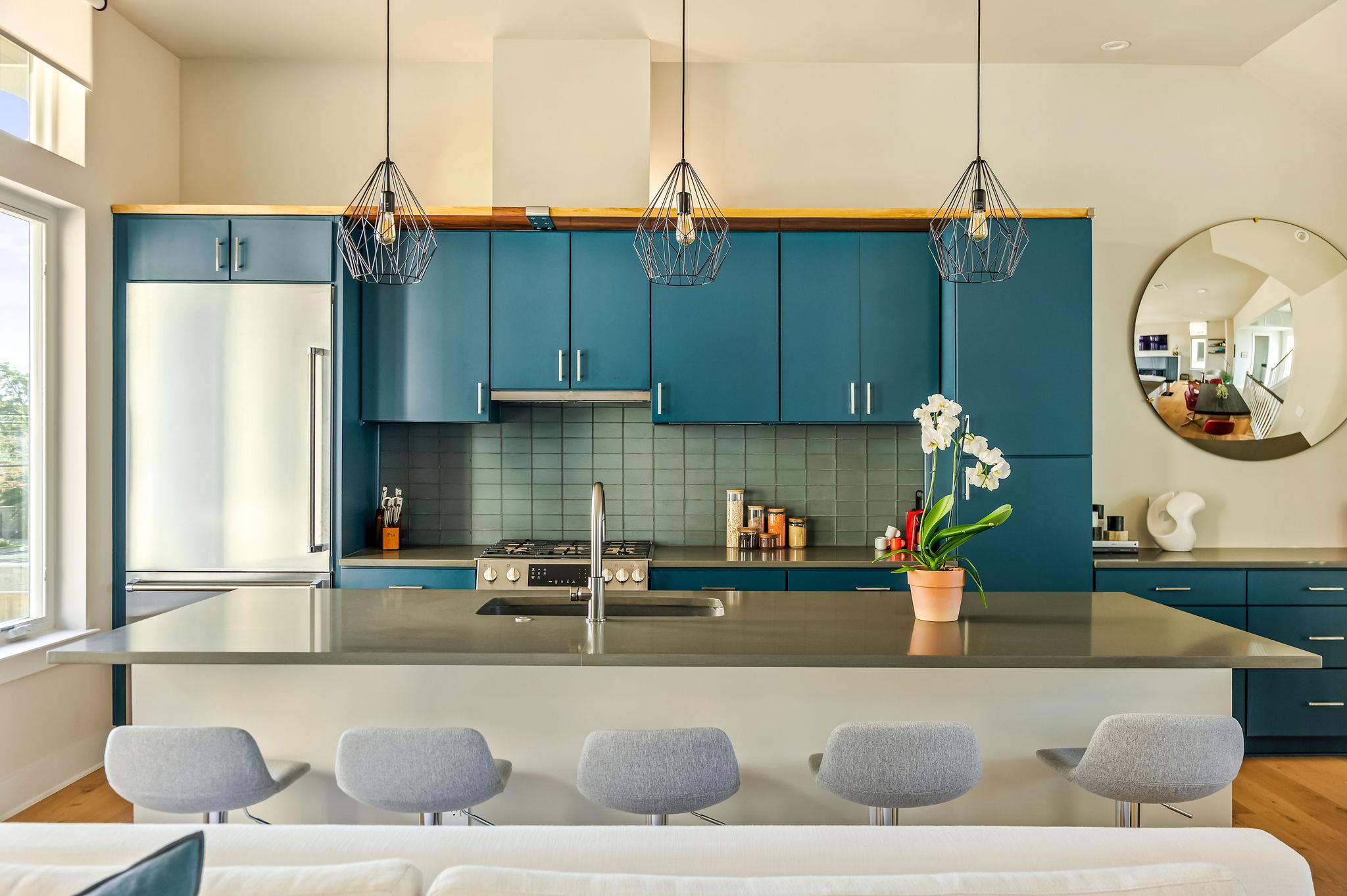 2300 Enfield RD # 302