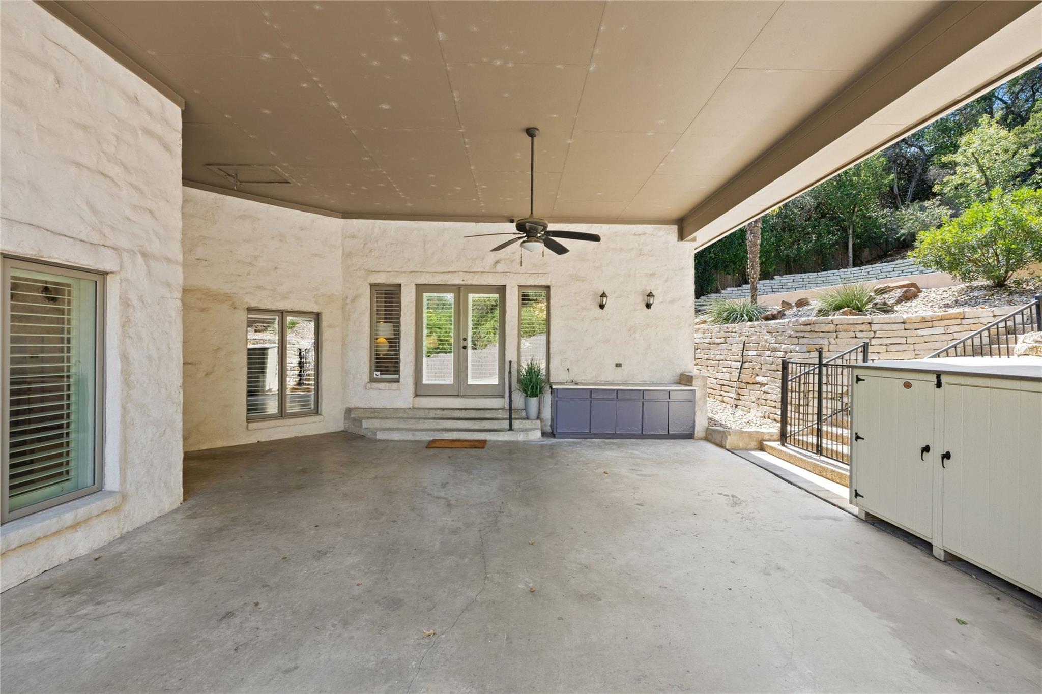3904 Bonnell DR