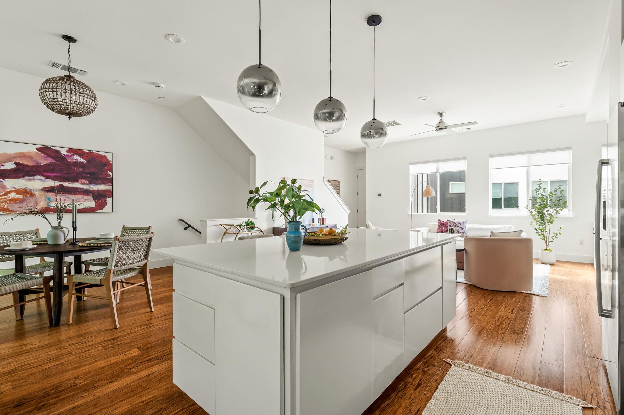 1801 E 2nd ST # 9