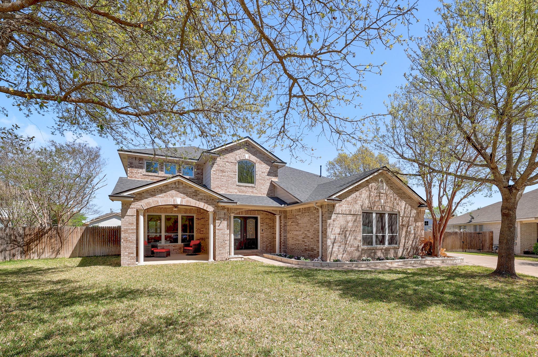2304 Brittway LN