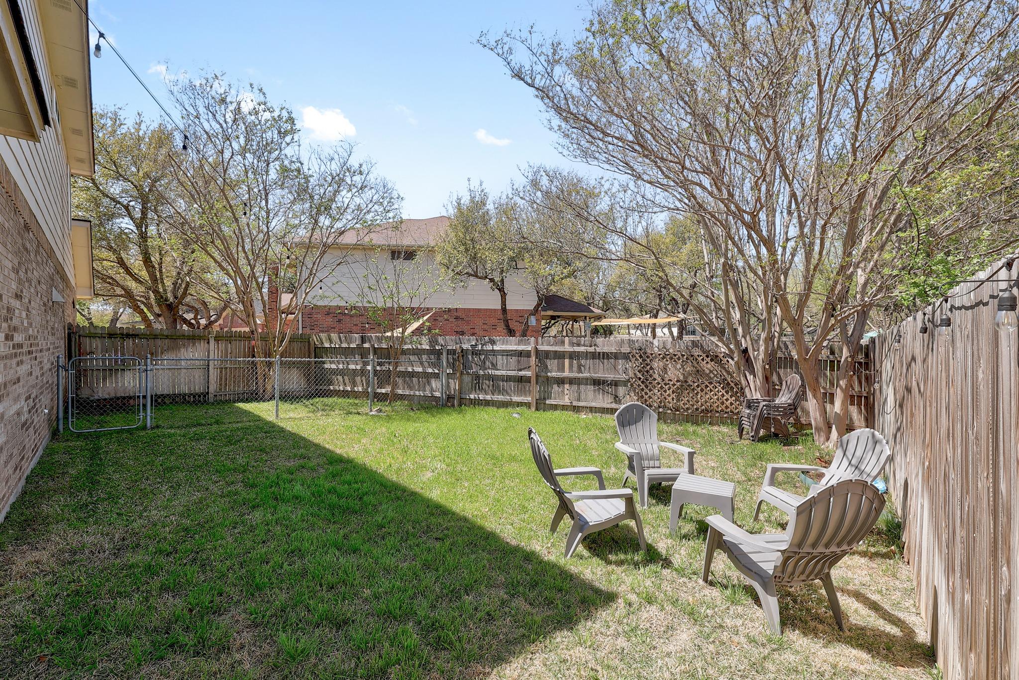 2304 Brittway LN