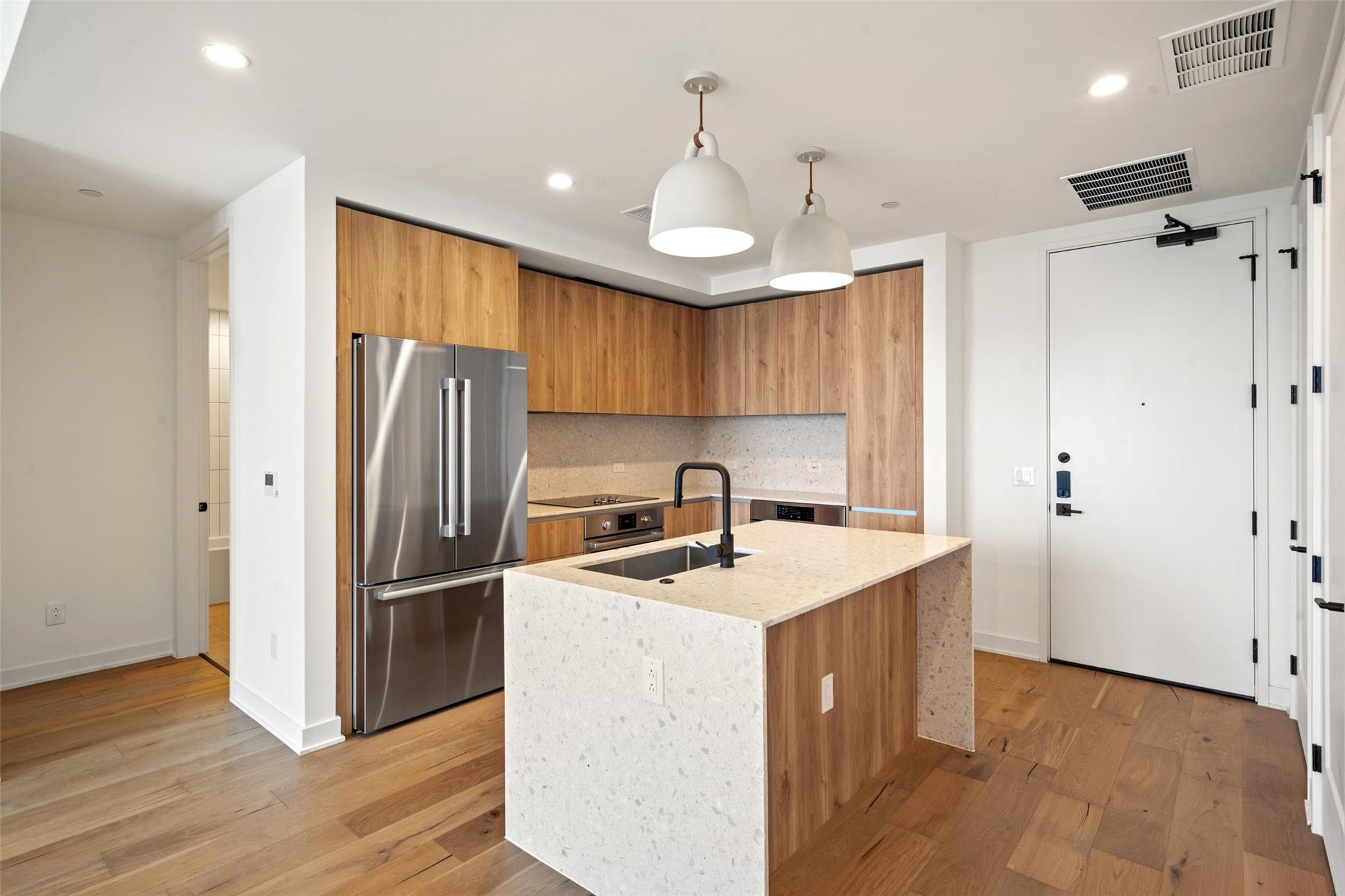 84 East Ave # 1803