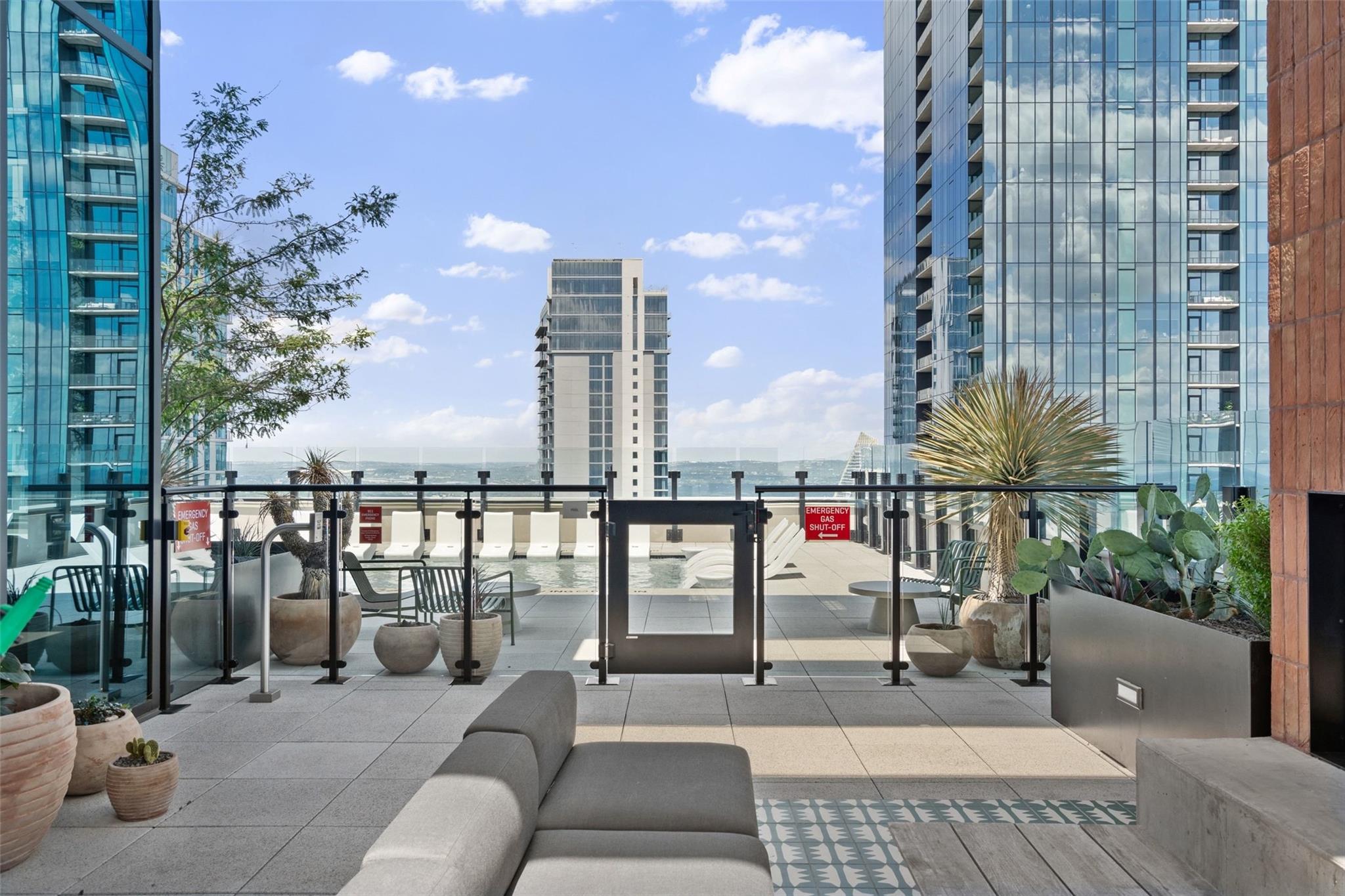 84 East Ave # 1803
