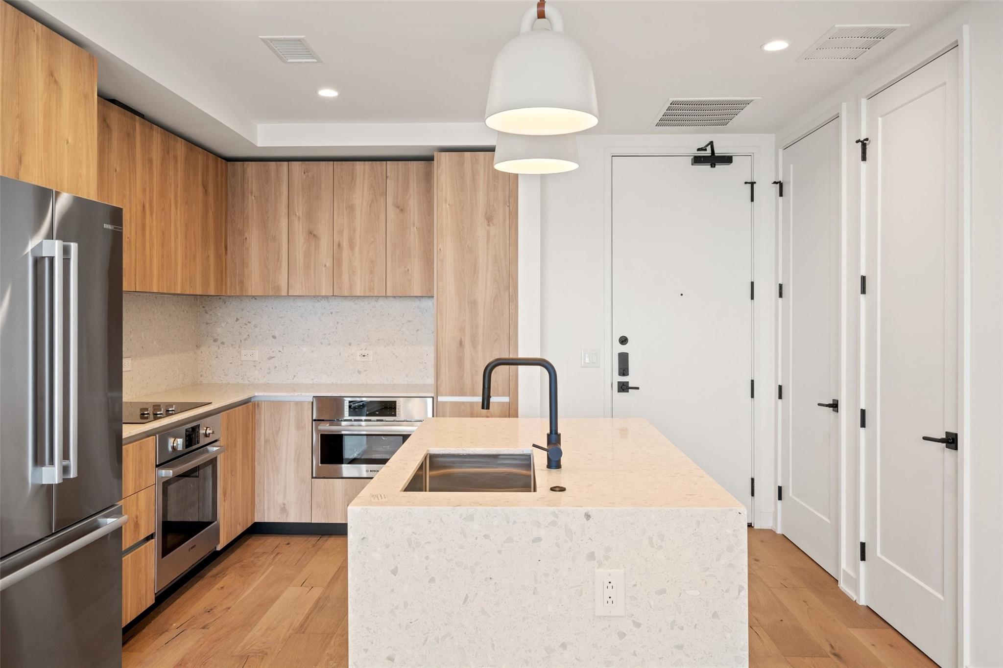 84 East Ave # 1803