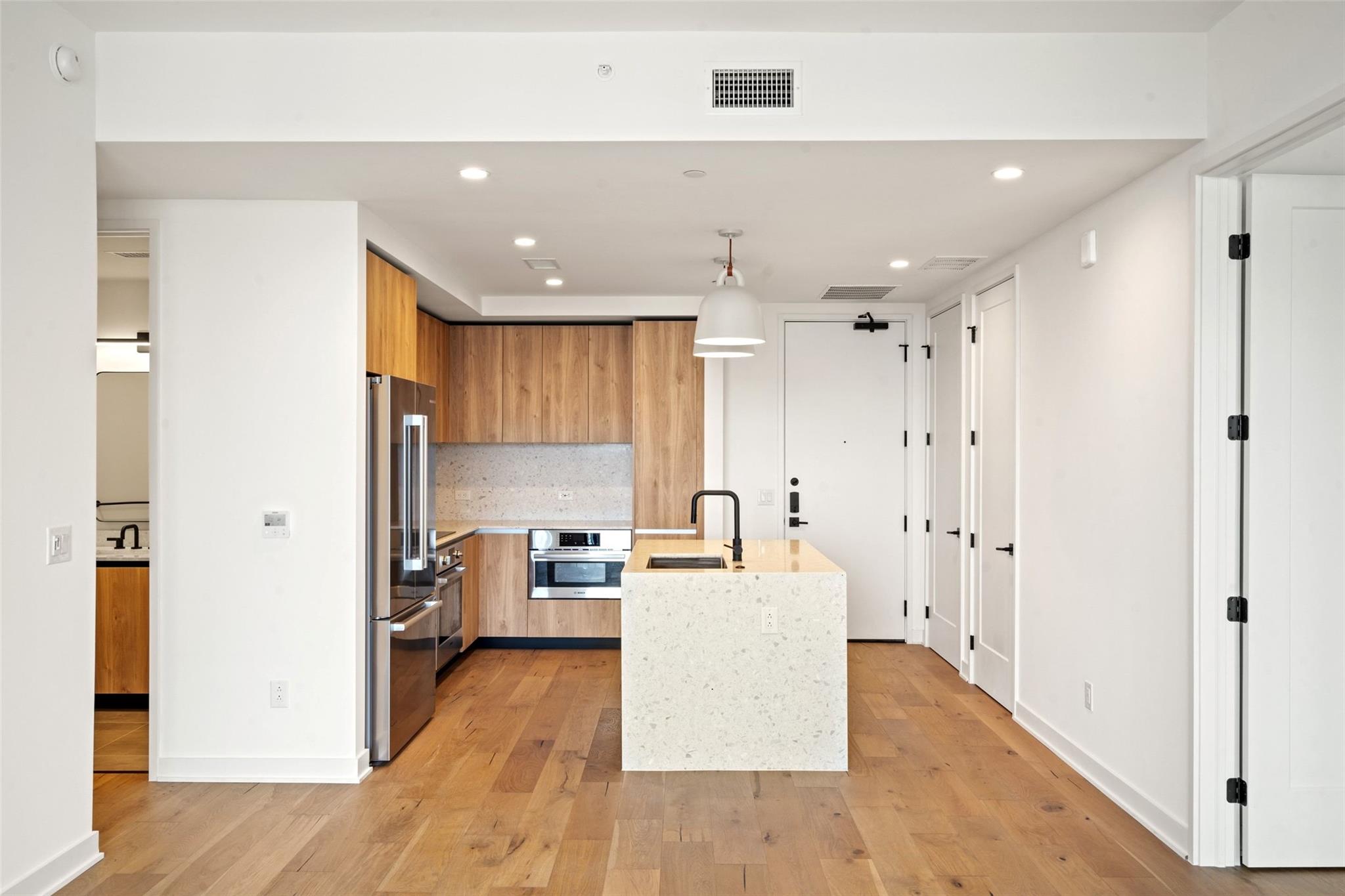 84 East Ave # 1803