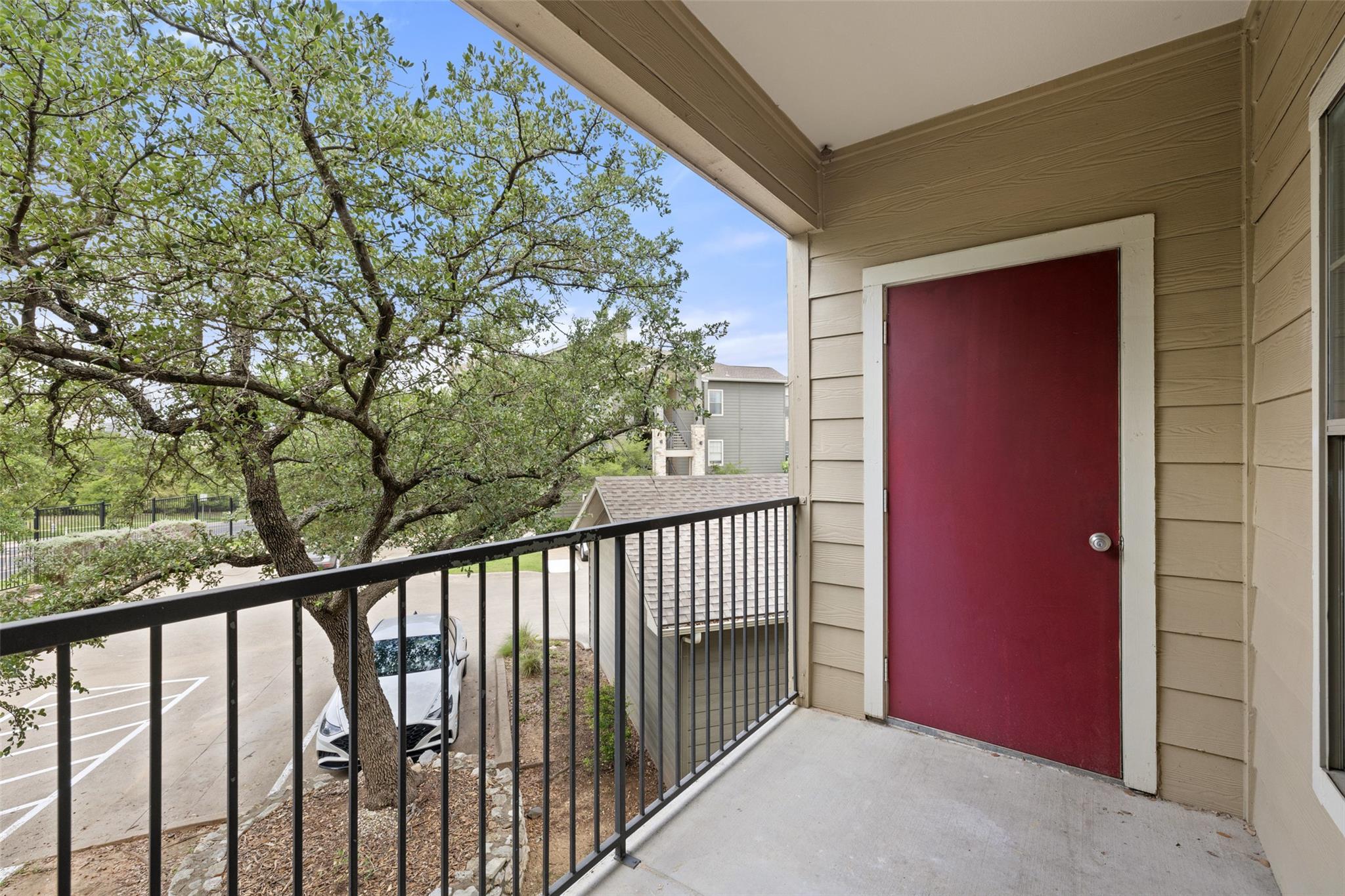 2320 Gracy Farms LN # 323