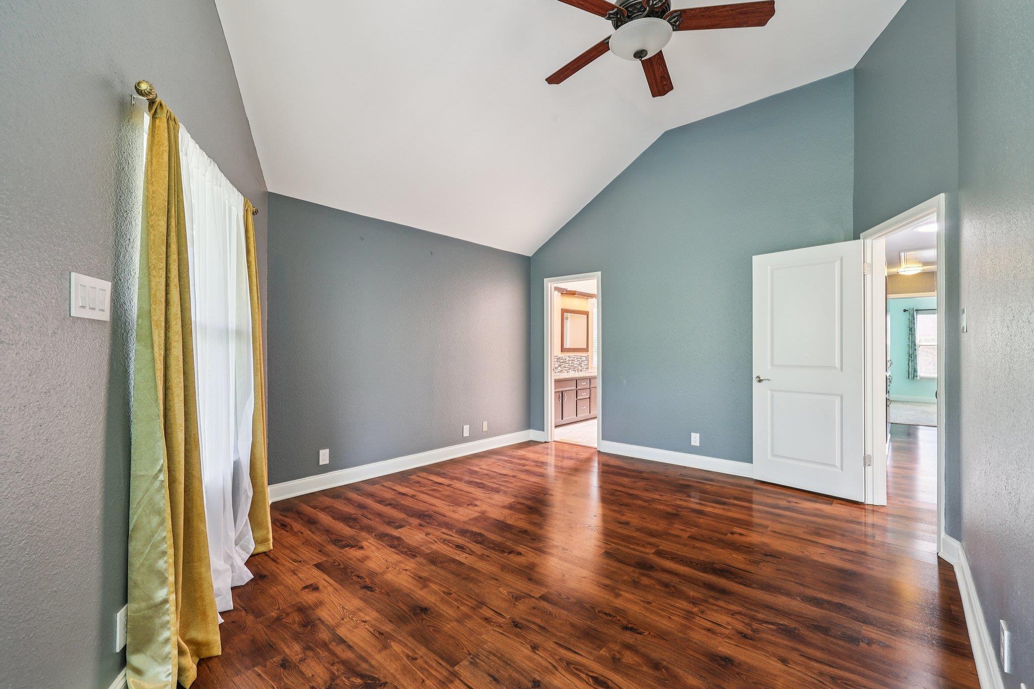 10507 Scotland Well DR