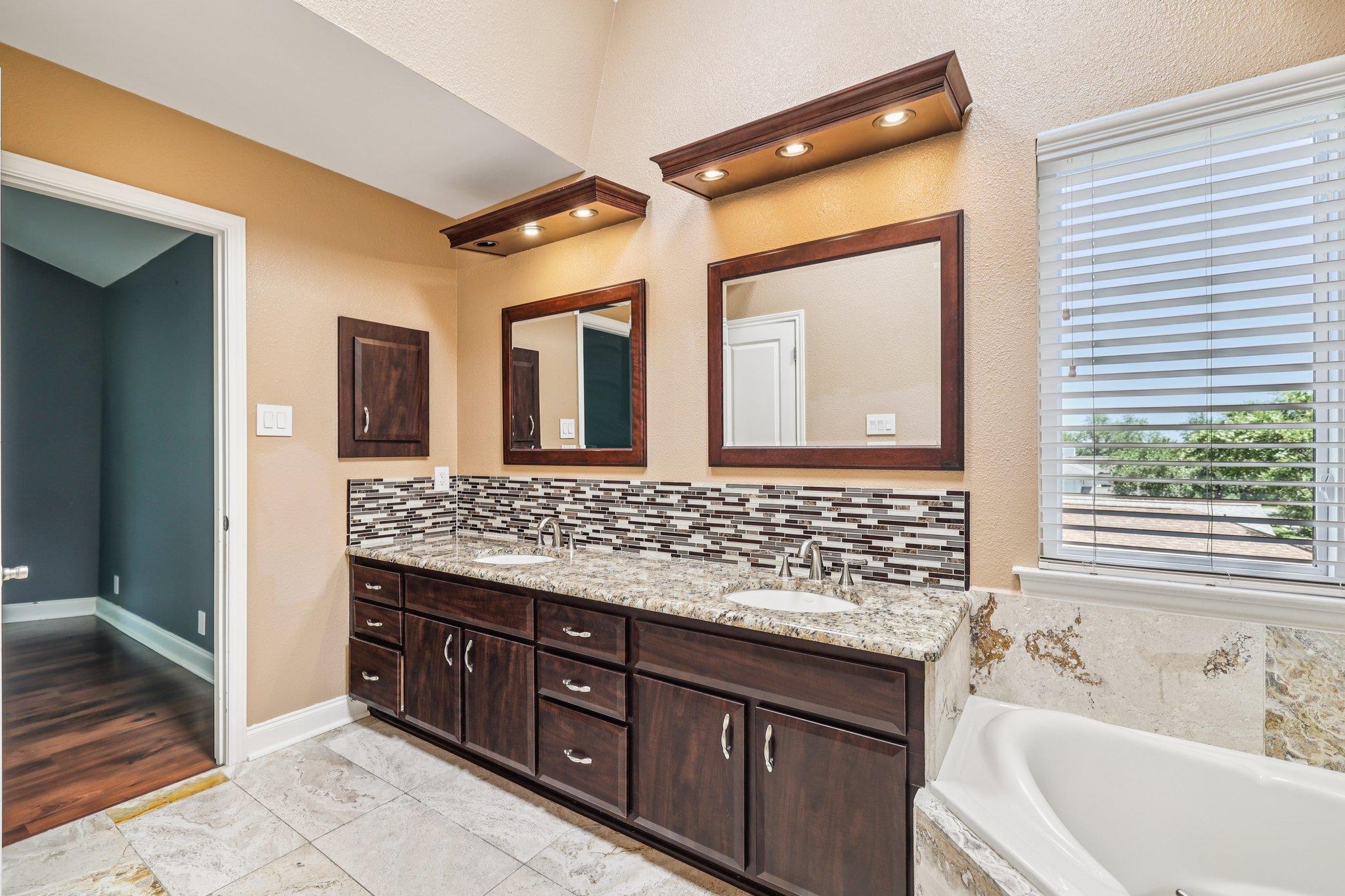 10507 Scotland Well DR