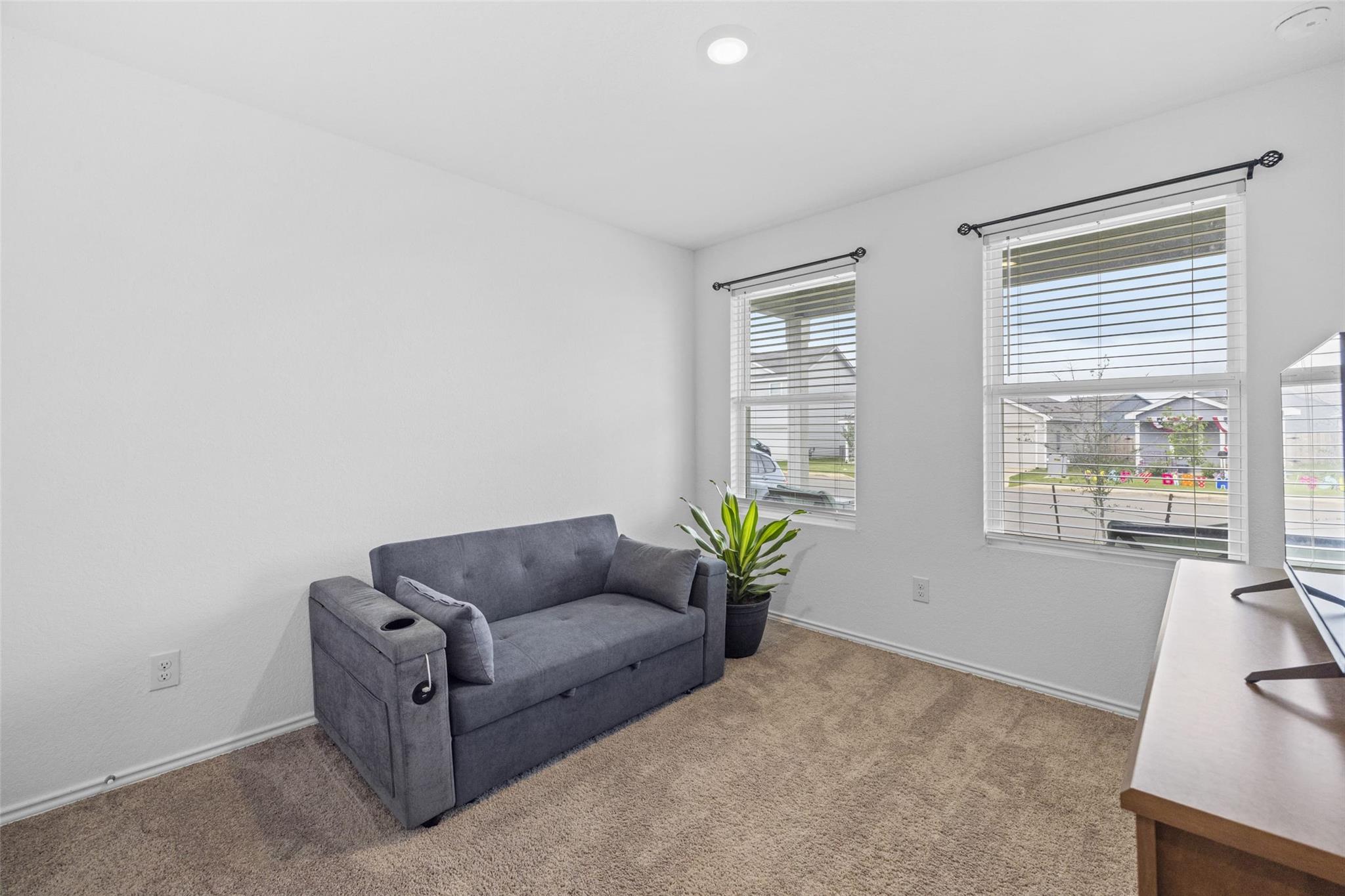 108 Ciarans Crossing DR