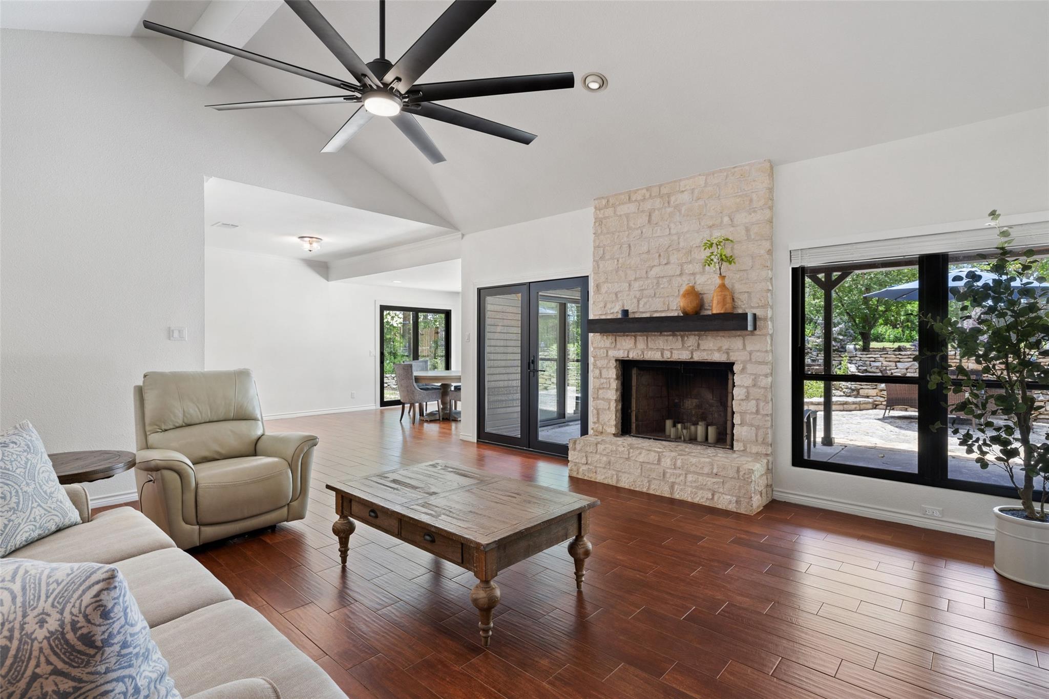 103 Schooner DR