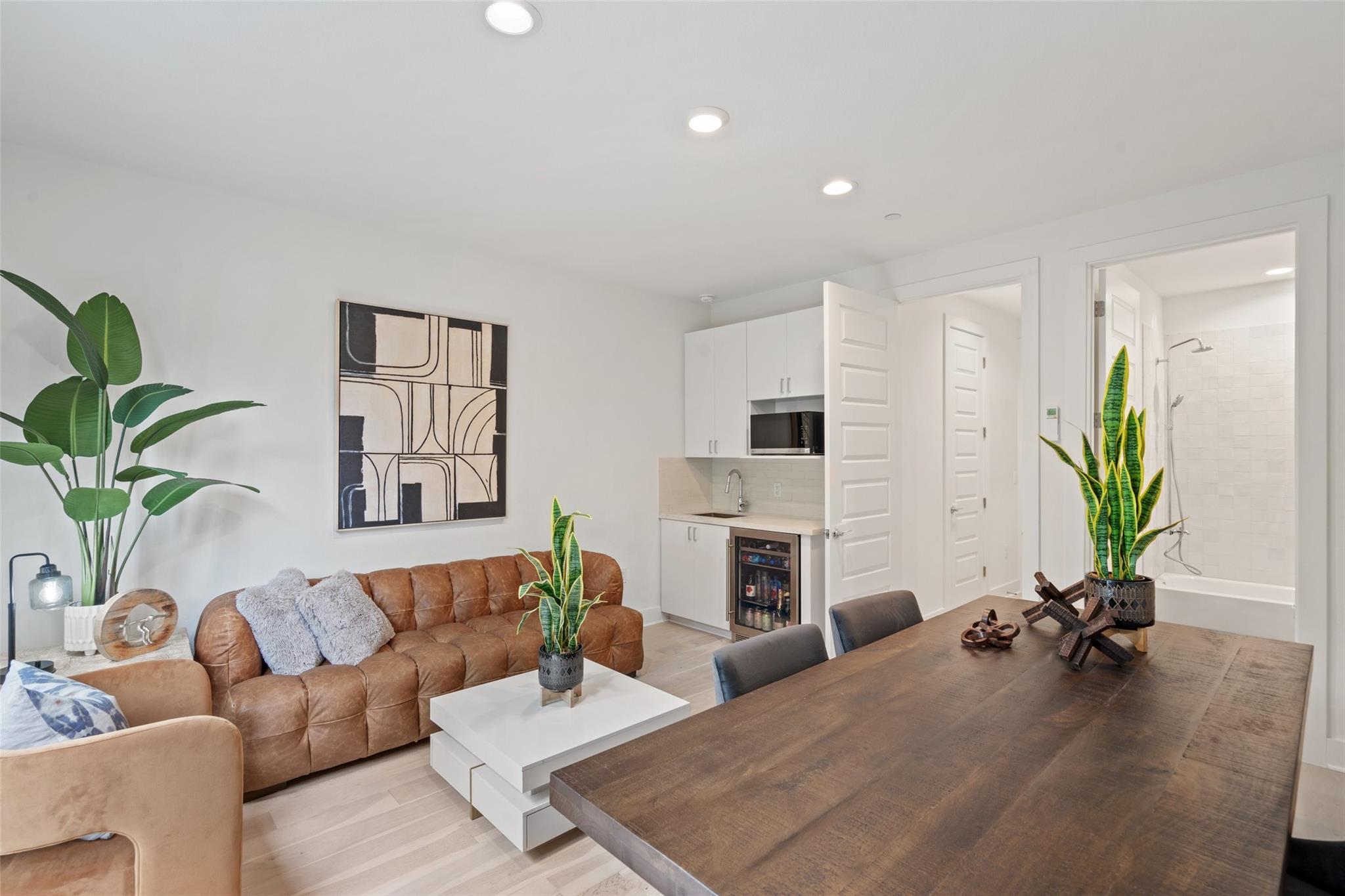 2505 Bluebonnet LN # 13