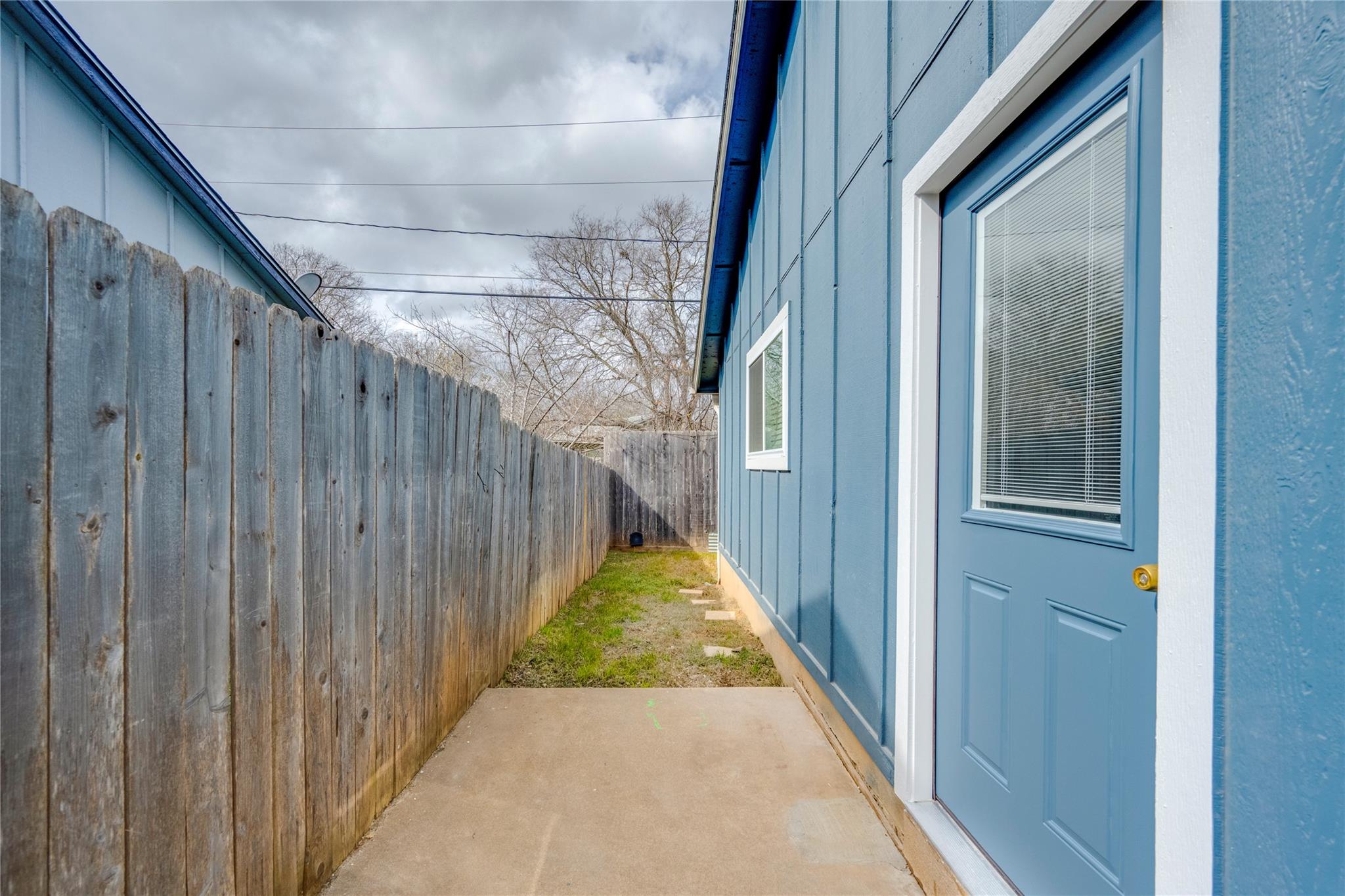 6210 Buffalo PASS # B