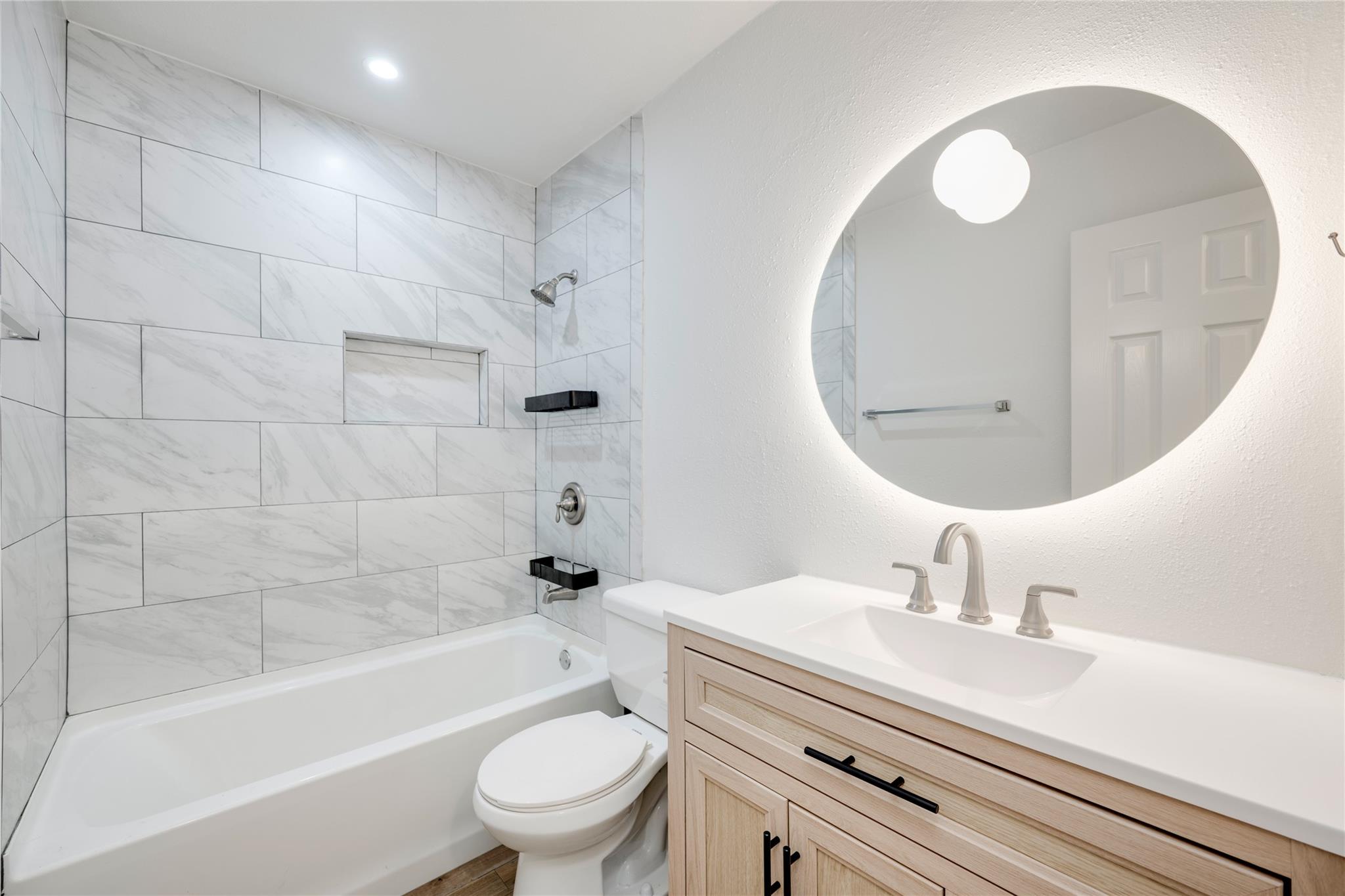 6210 Buffalo PASS # B