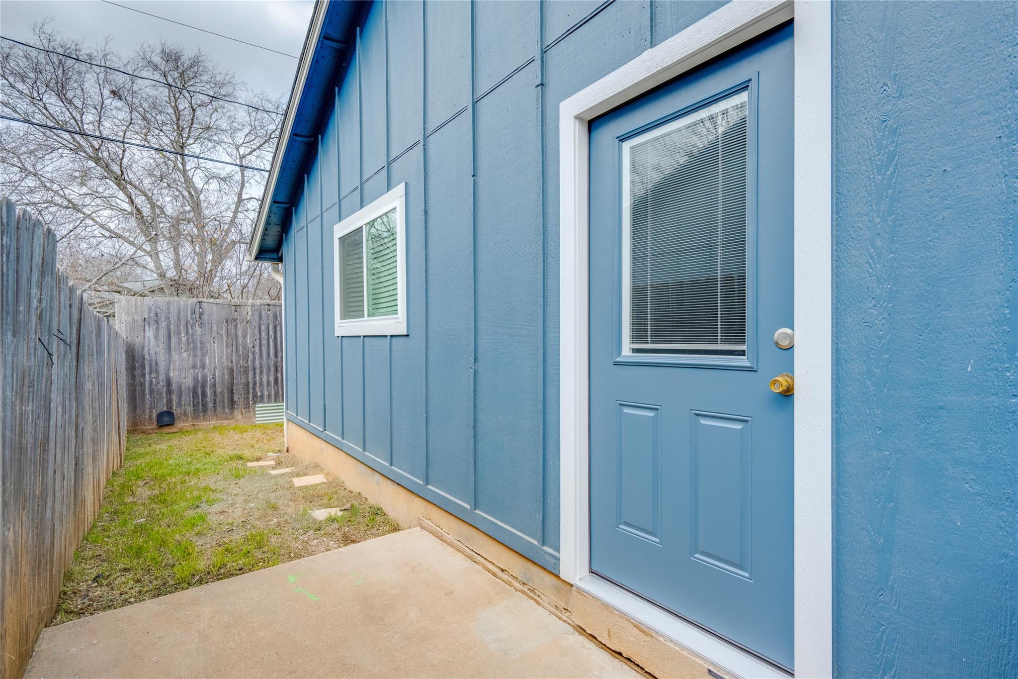 6210 Buffalo PASS # B