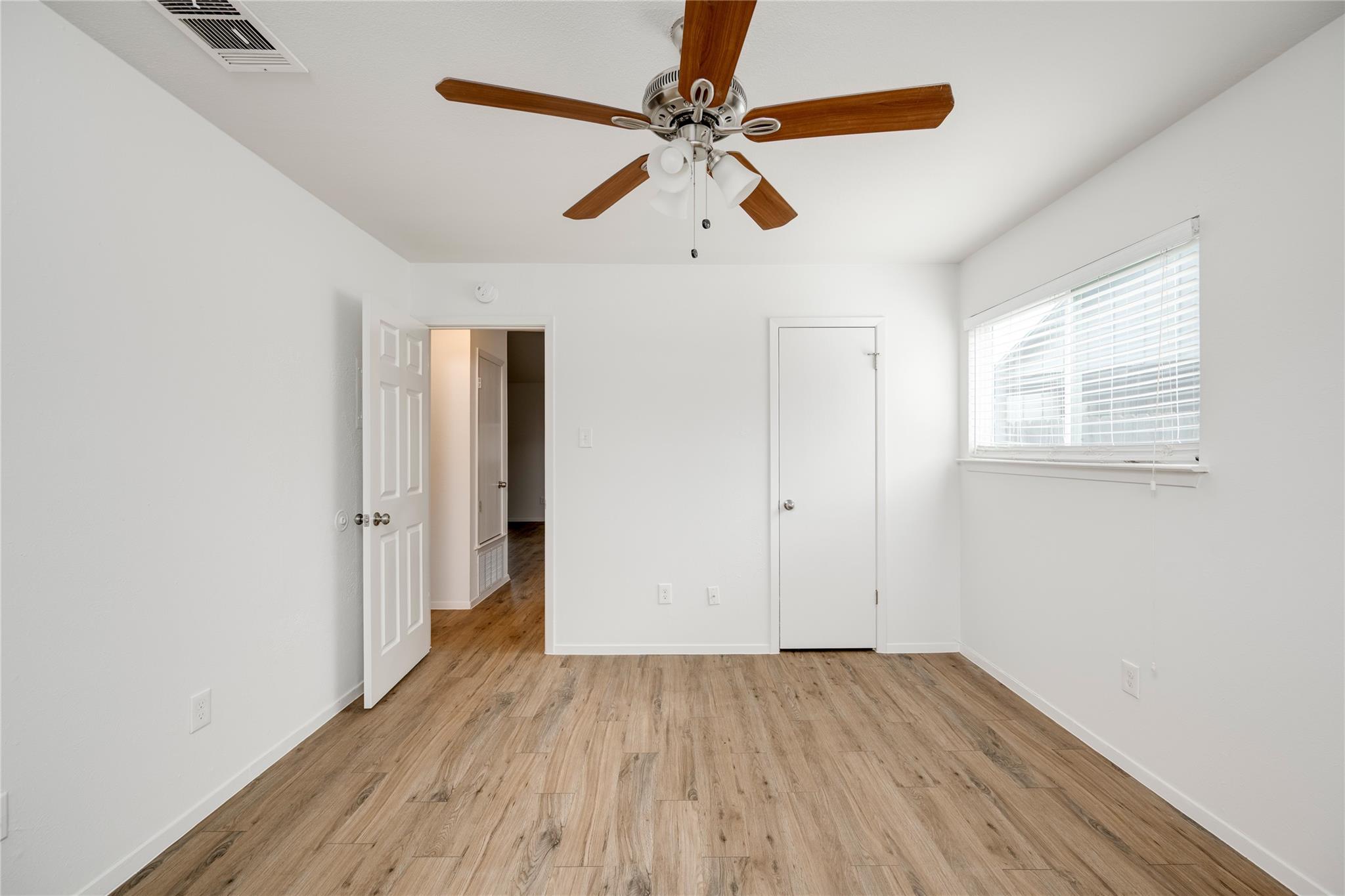 6210 Buffalo PASS # B