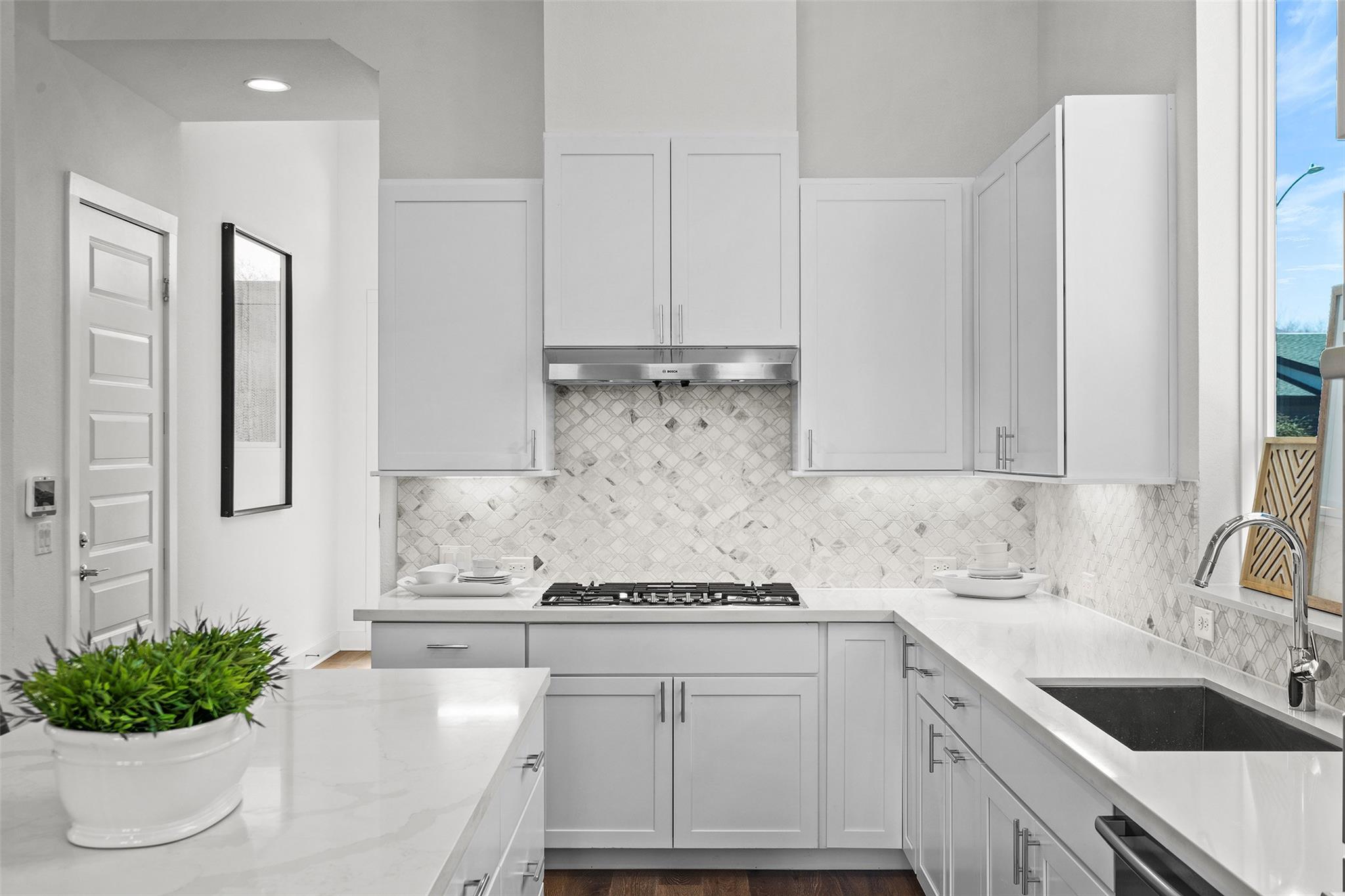 6020 Sendero Hills PKWY