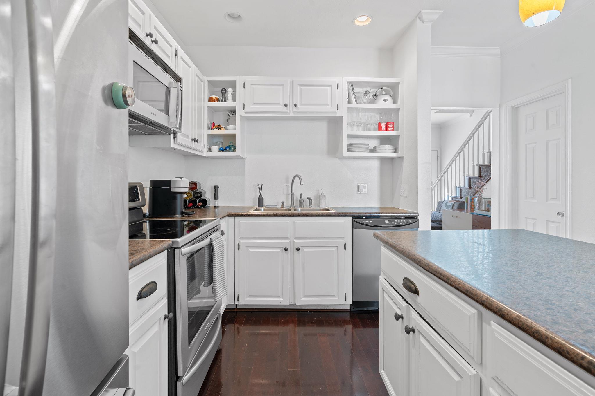 1307 Kinney Ave # 136