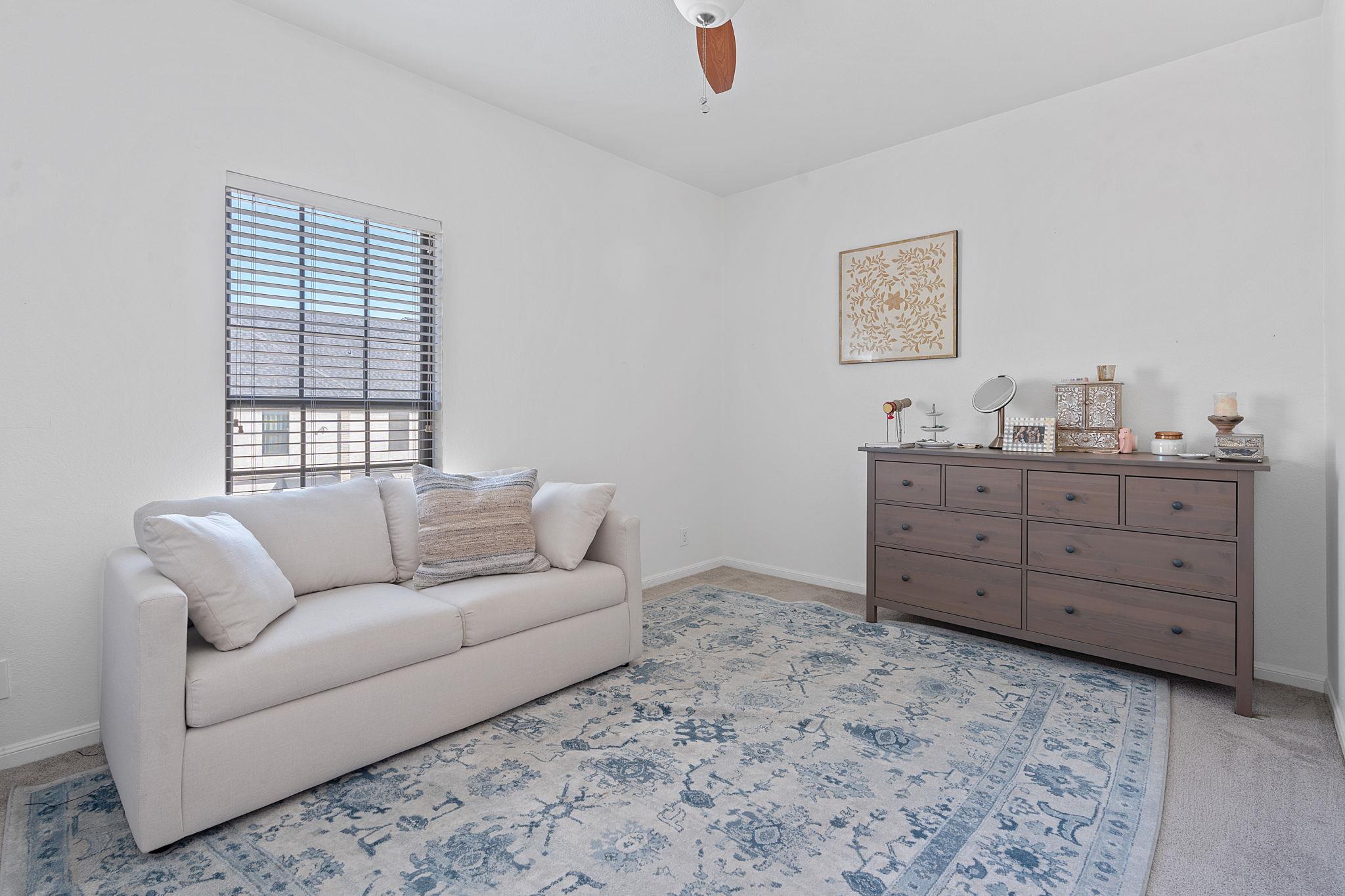 1307 Kinney Ave # 136