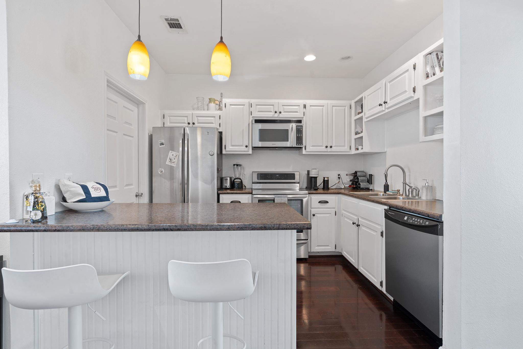 1307 Kinney Ave # 136