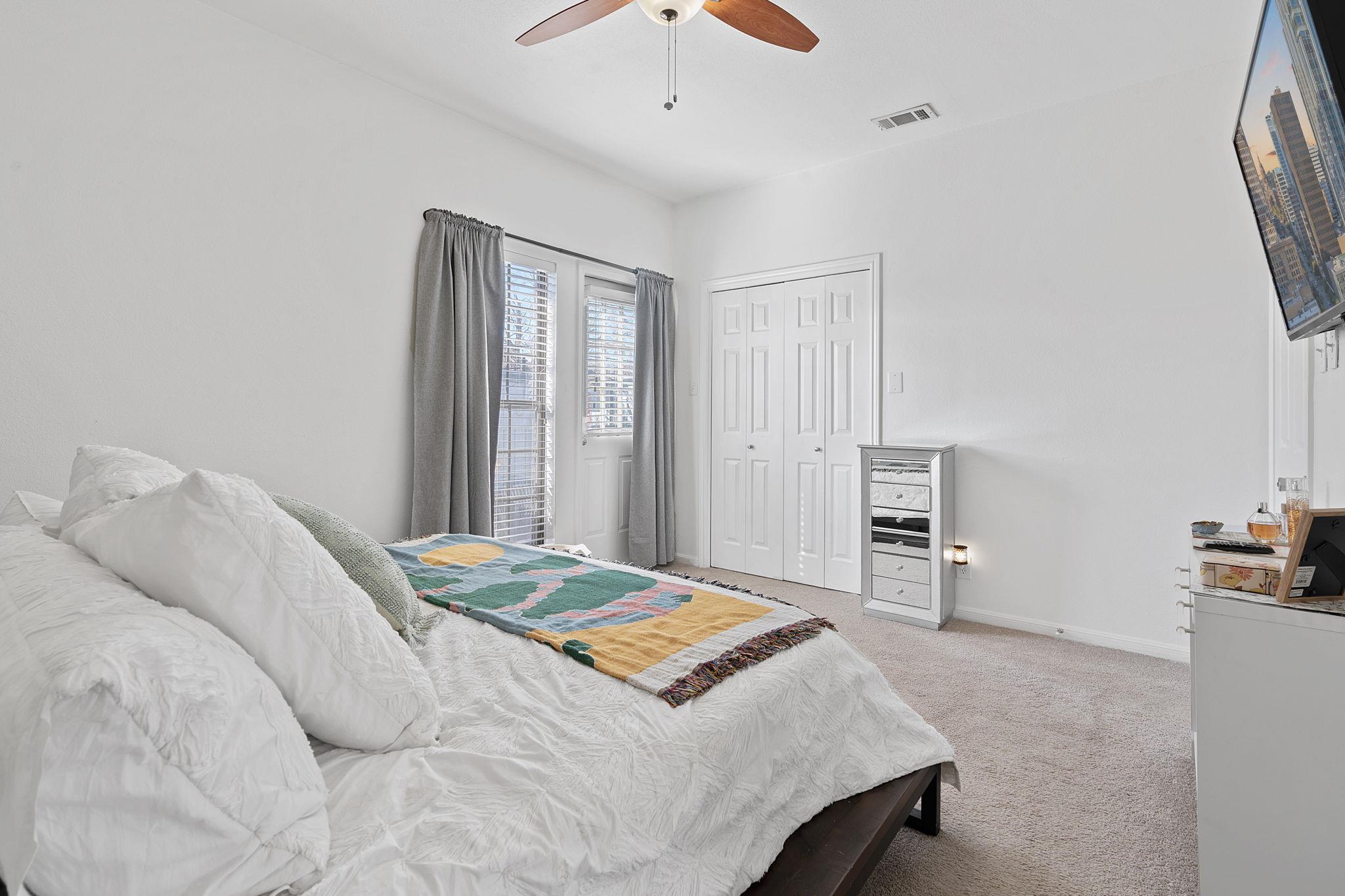 1307 Kinney Ave # 136