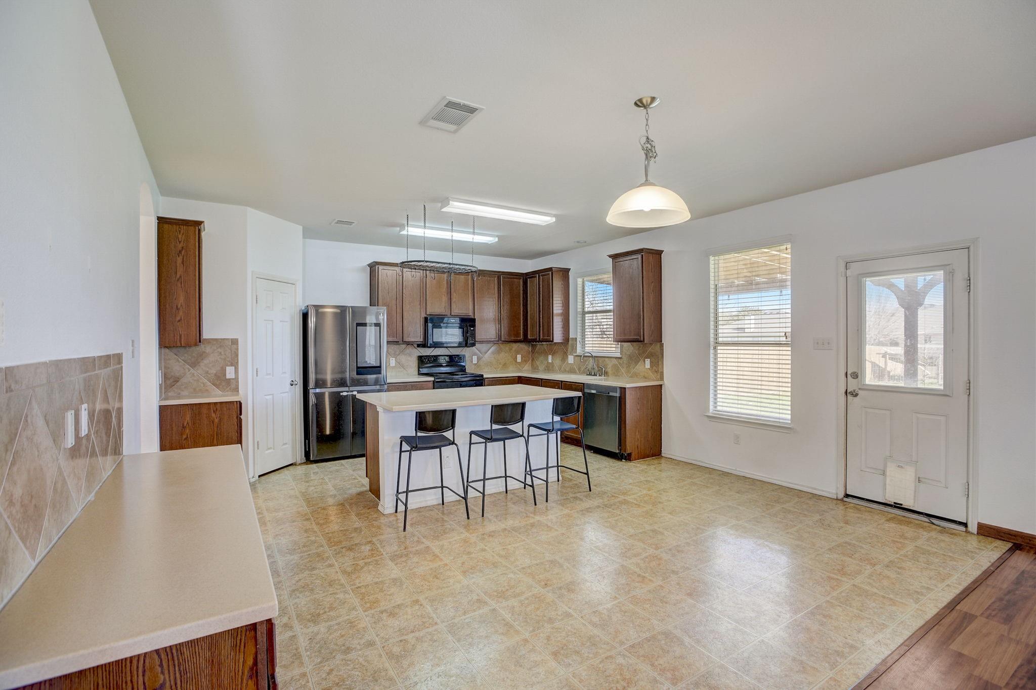 305 Waterlily WAY