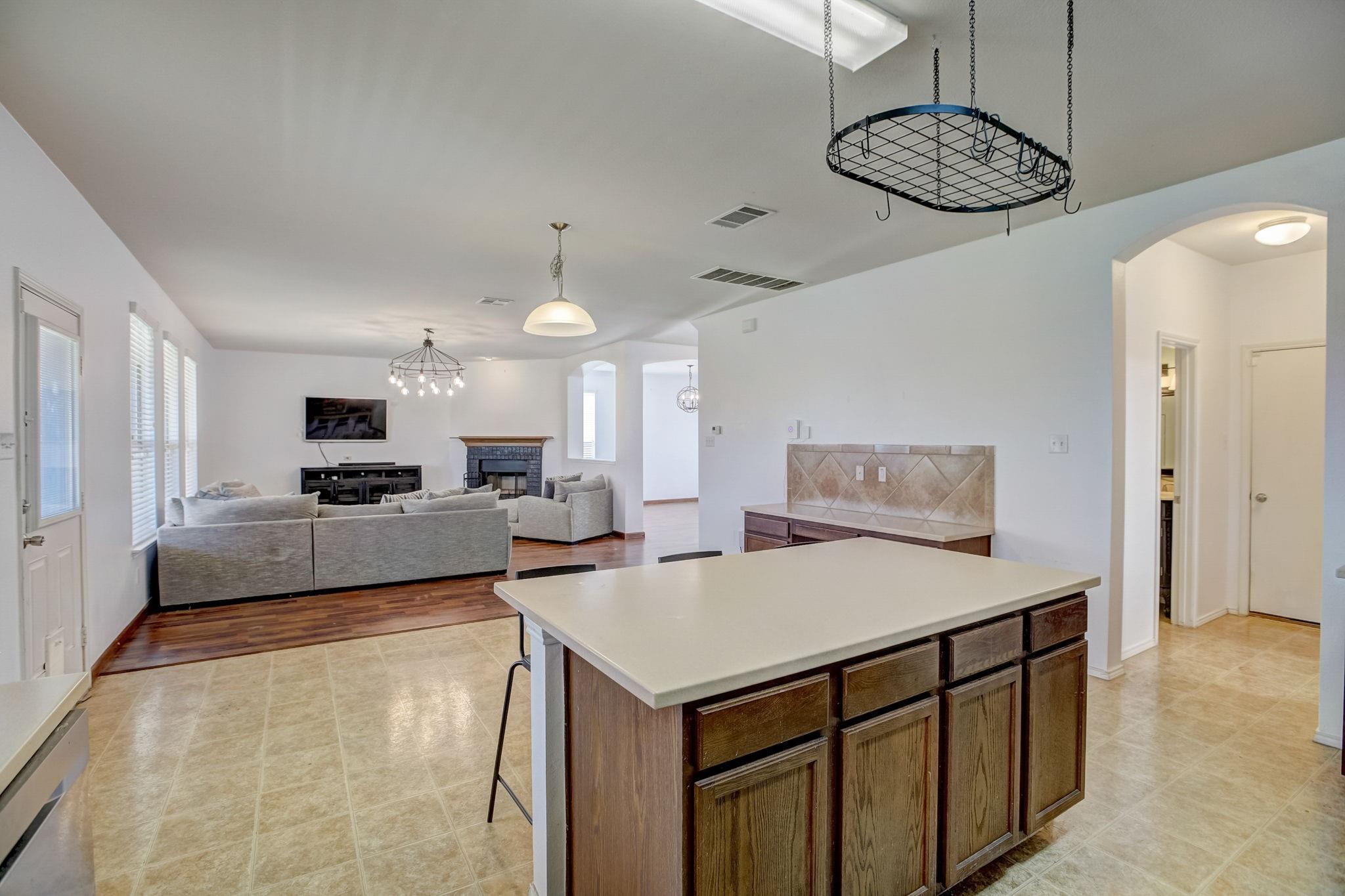 305 Waterlily WAY