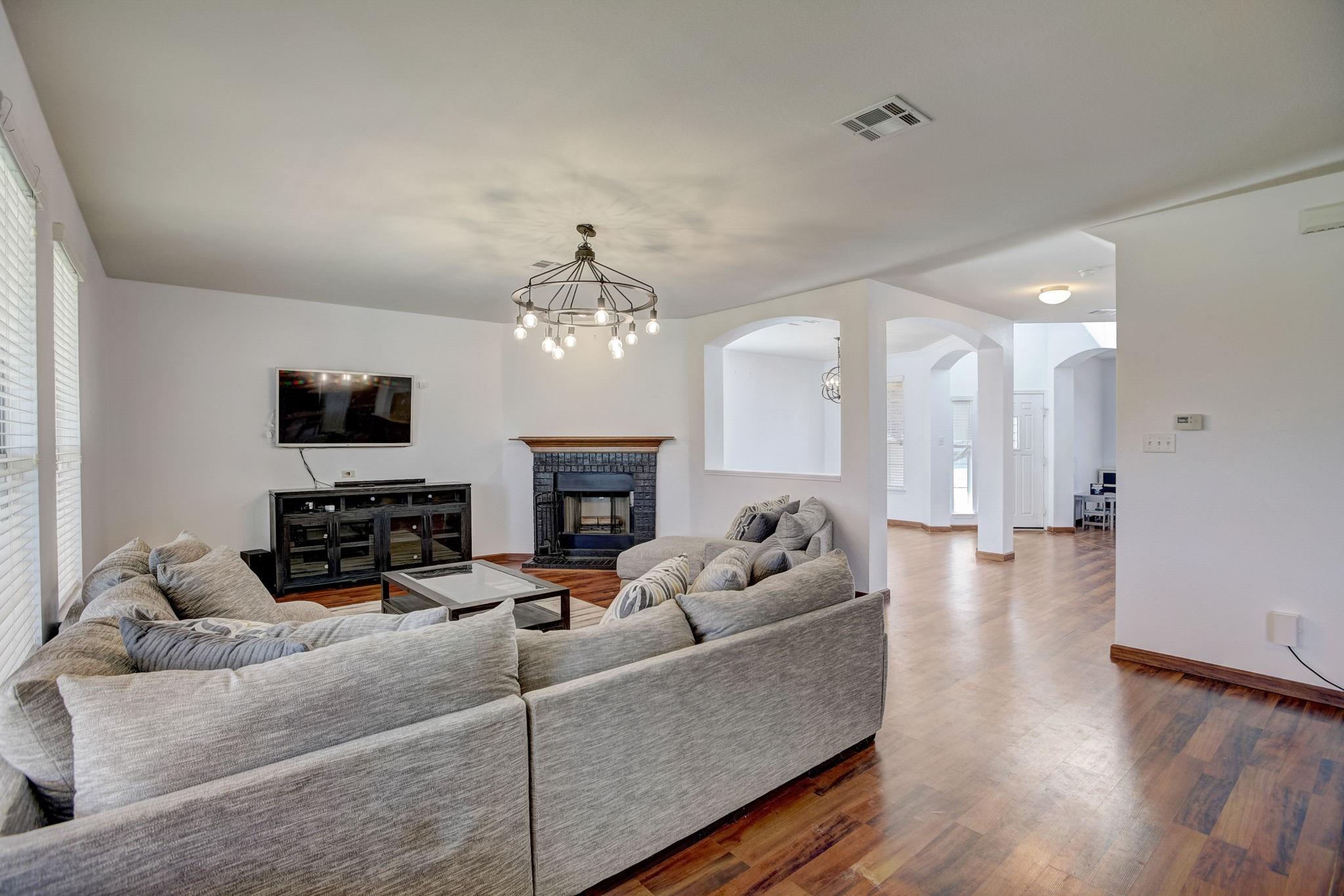 305 Waterlily WAY