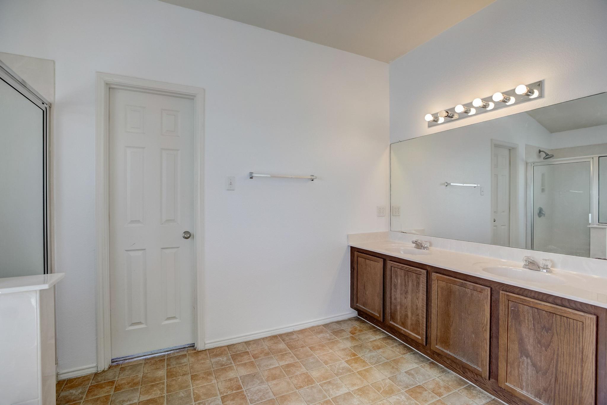 305 Waterlily WAY