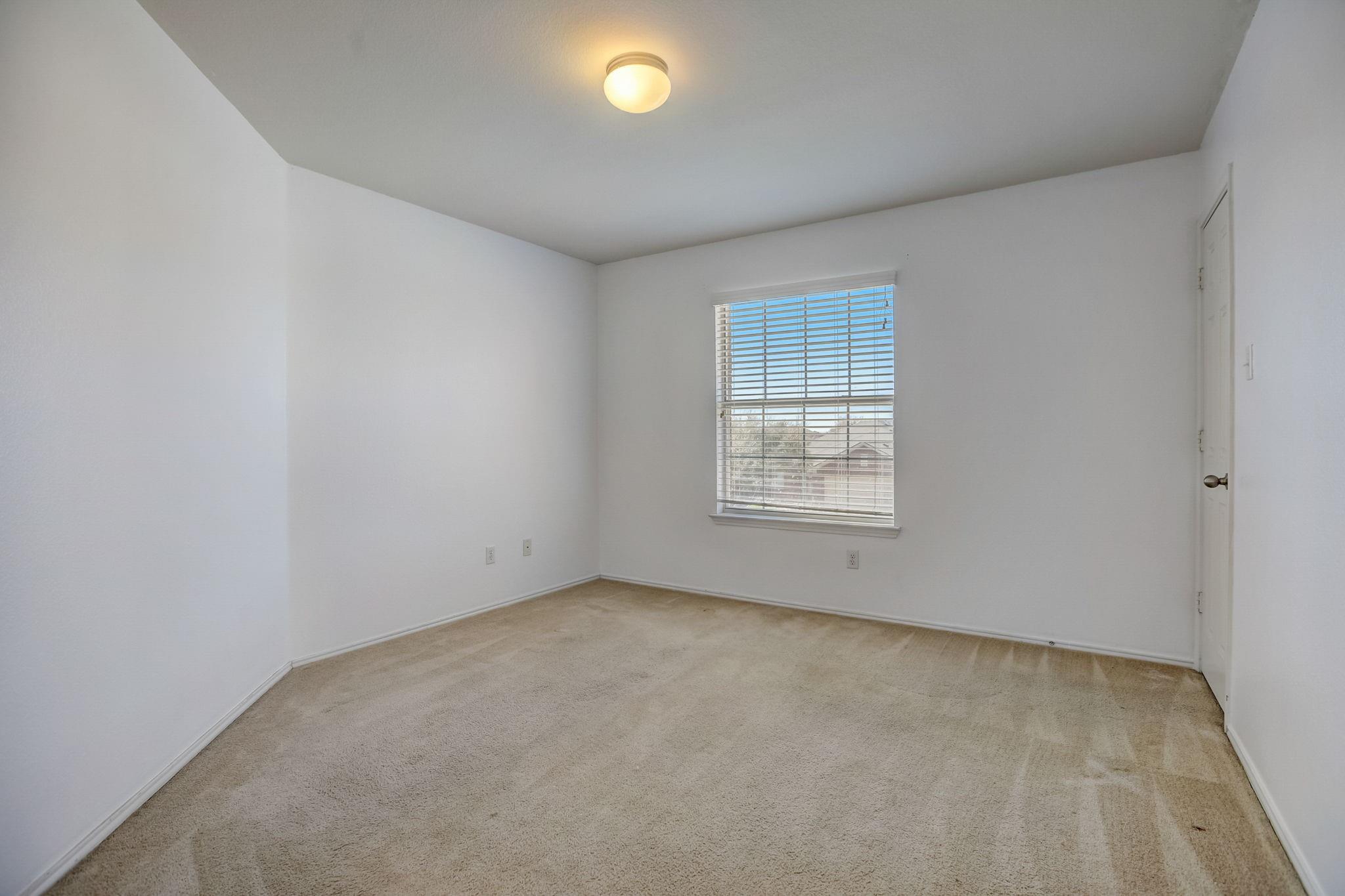 305 Waterlily WAY
