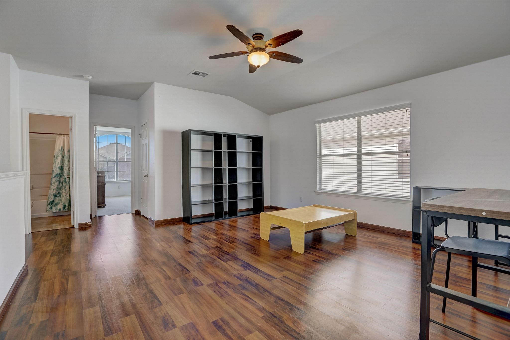 305 Waterlily WAY