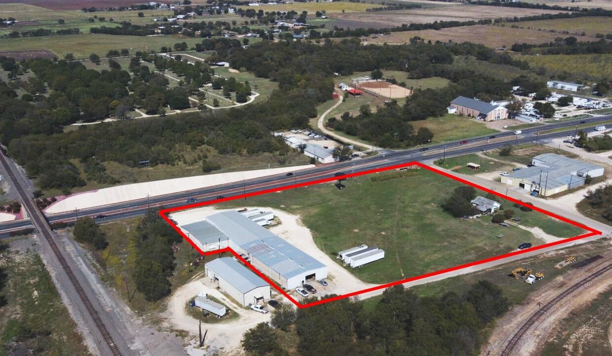 101 NE 01ST ST, McGregor