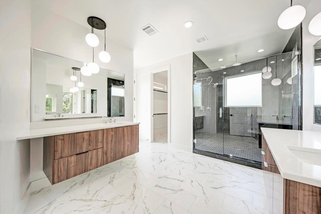 200 Tillery SQ # 1