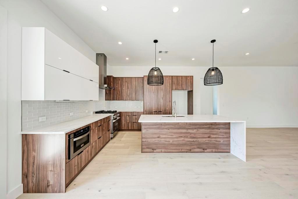 200 Tillery SQ # 1