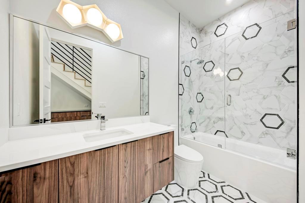 200 Tillery SQ # 1