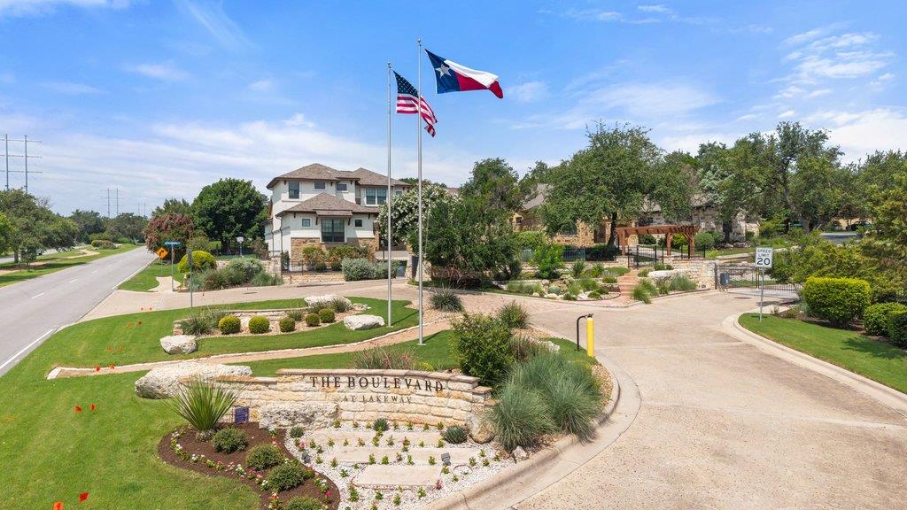 2 Prestonwood CV