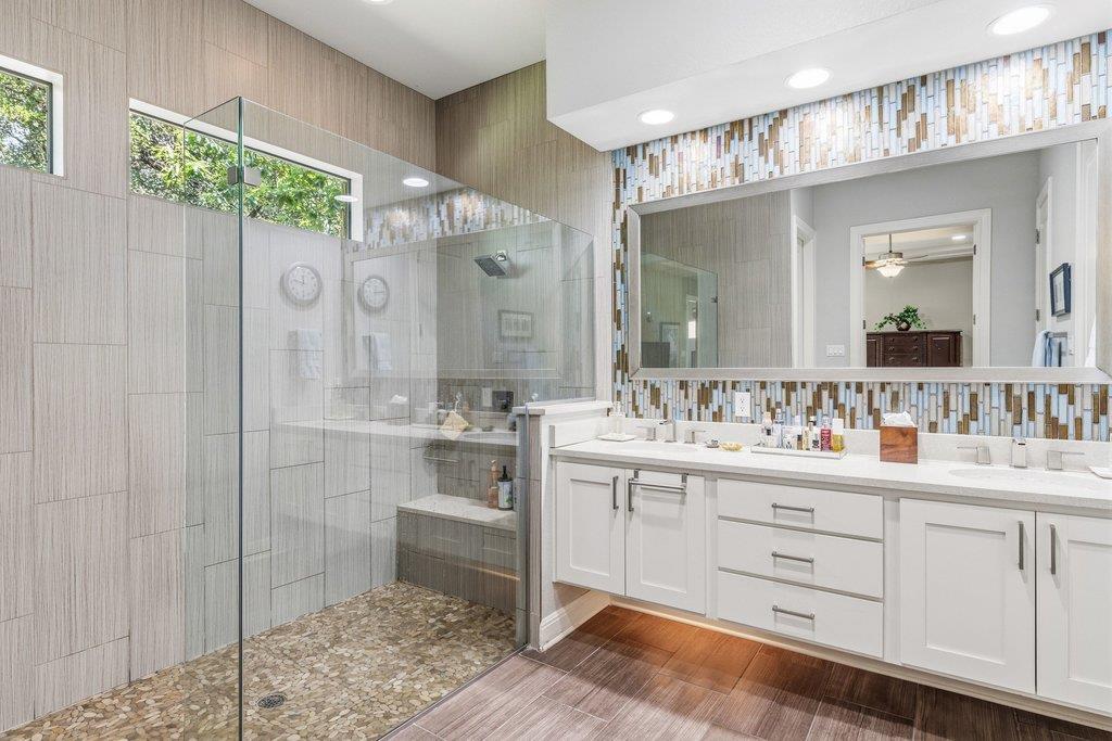 2 Prestonwood CV