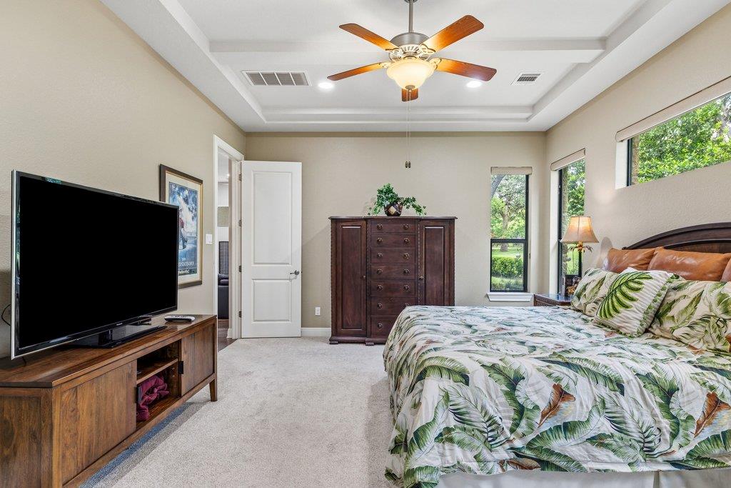 2 Prestonwood CV