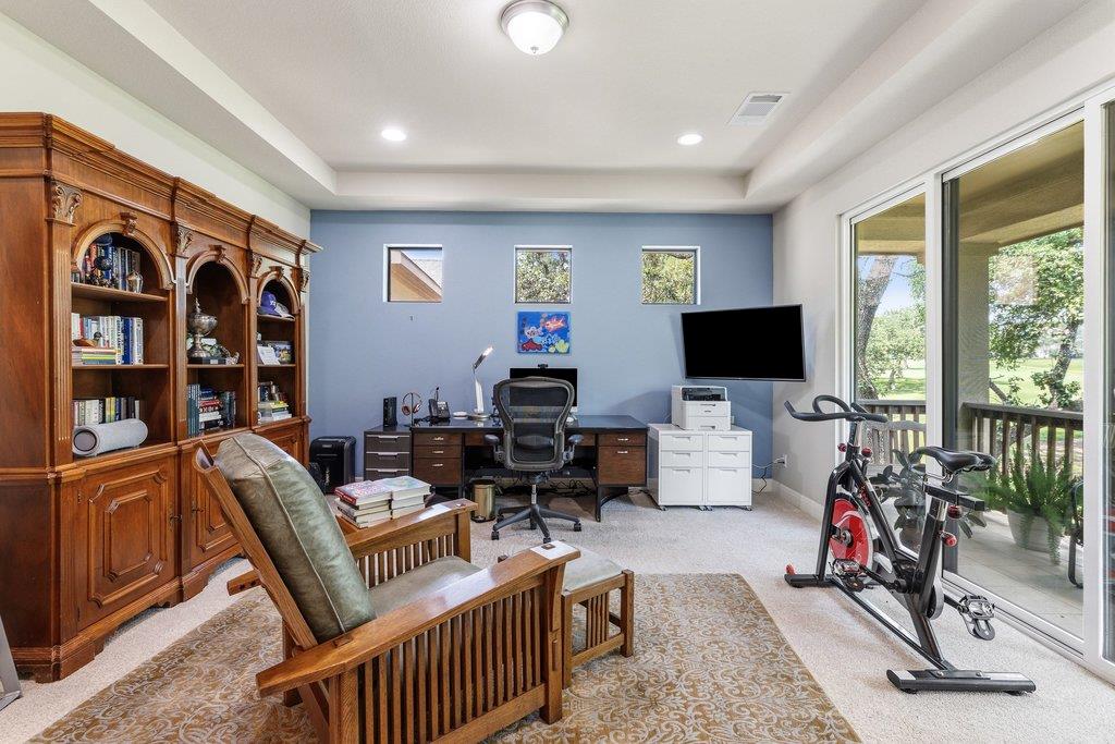 2 Prestonwood CV
