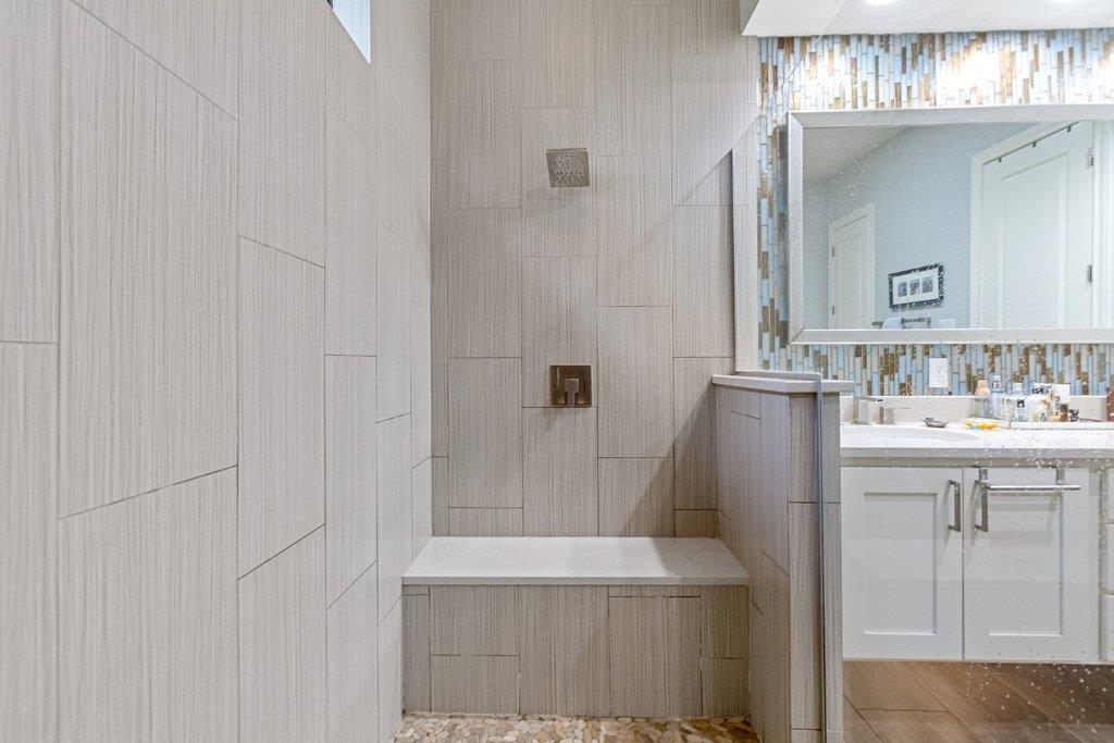 2 Prestonwood CV