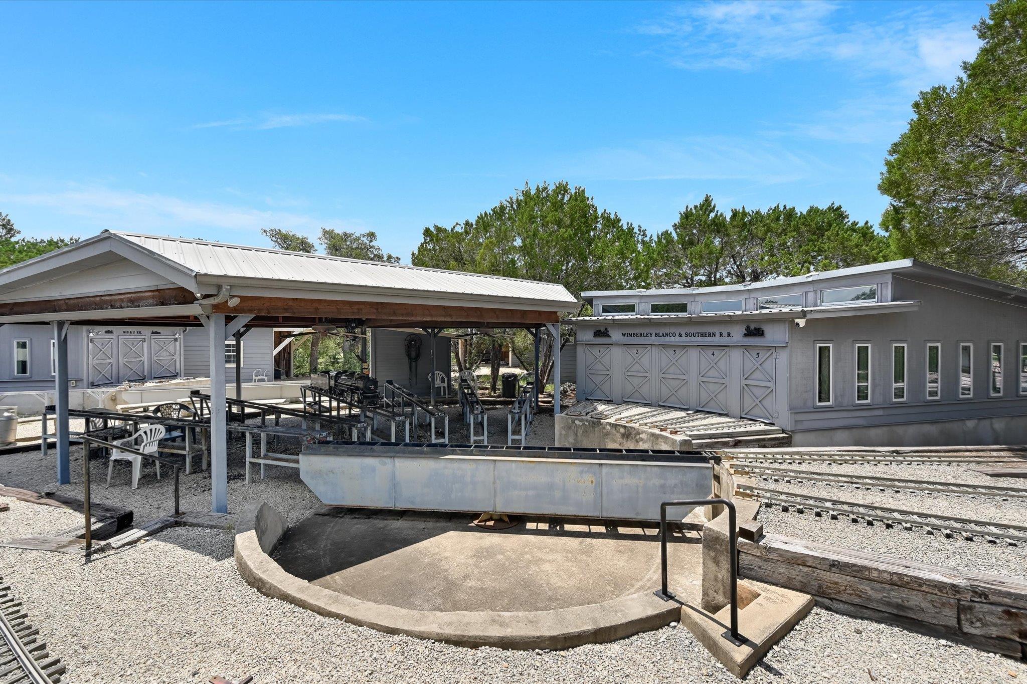3820 River RD