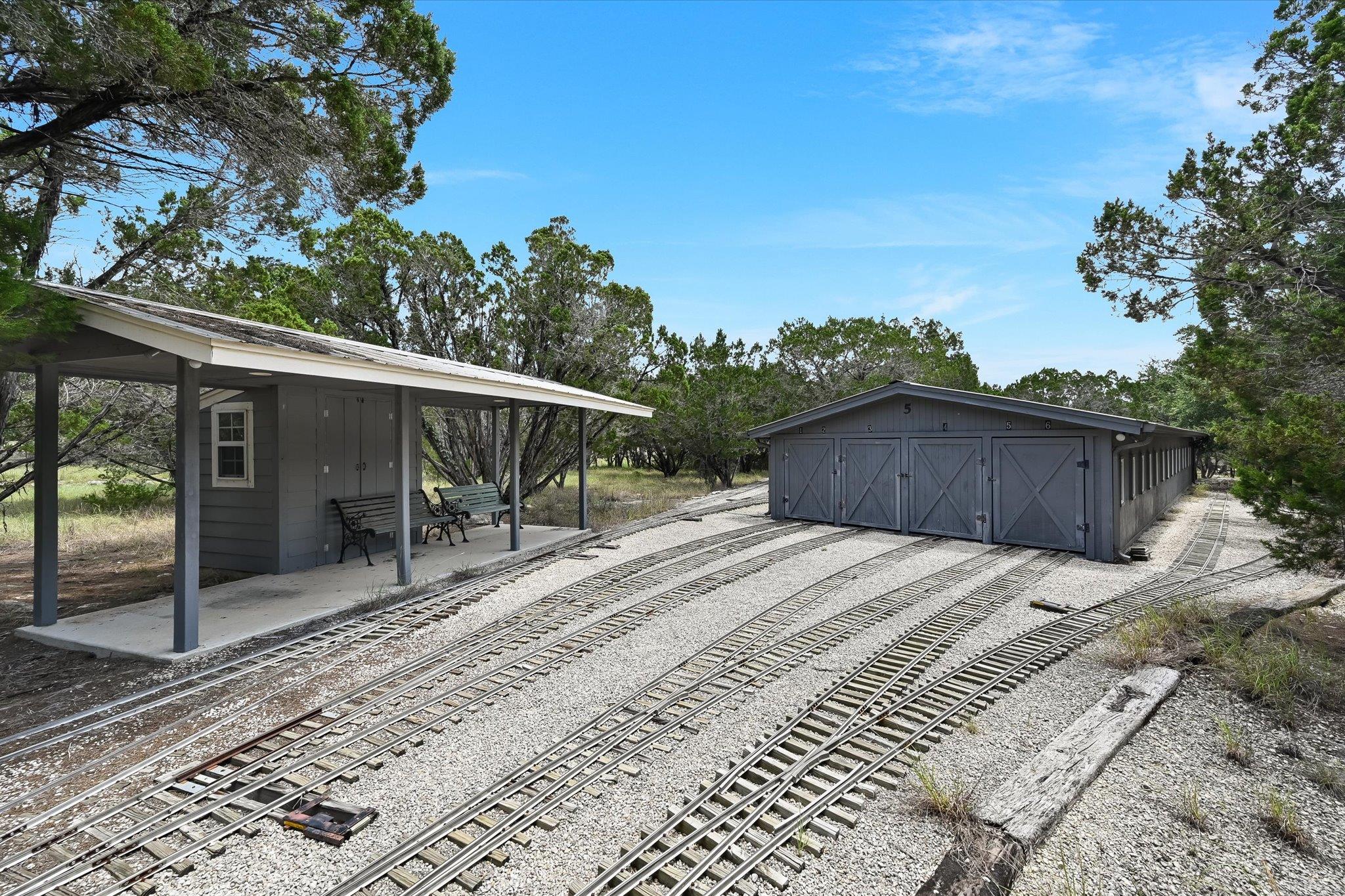 3820 River RD