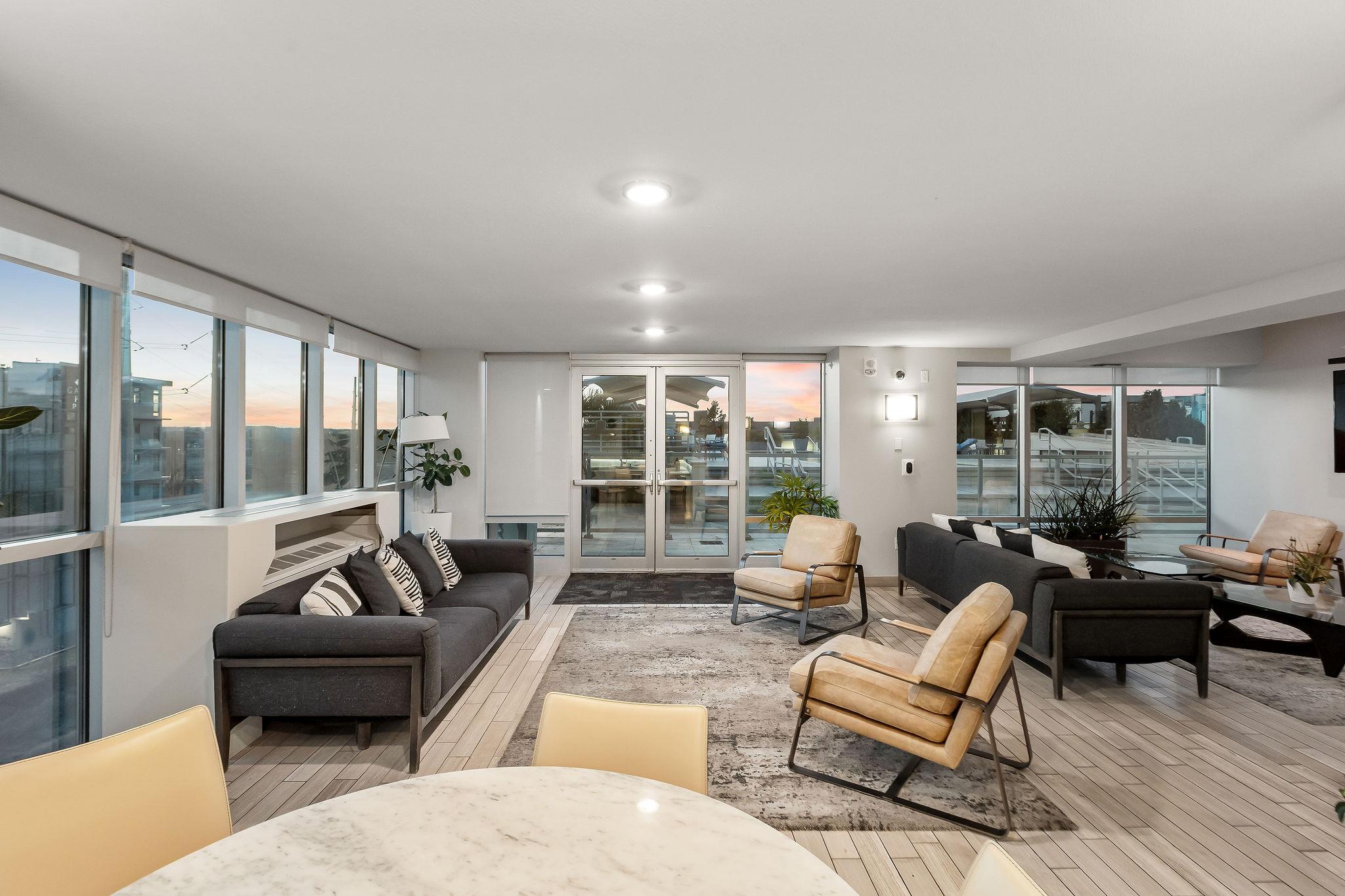 300 Bowie ST # 2602