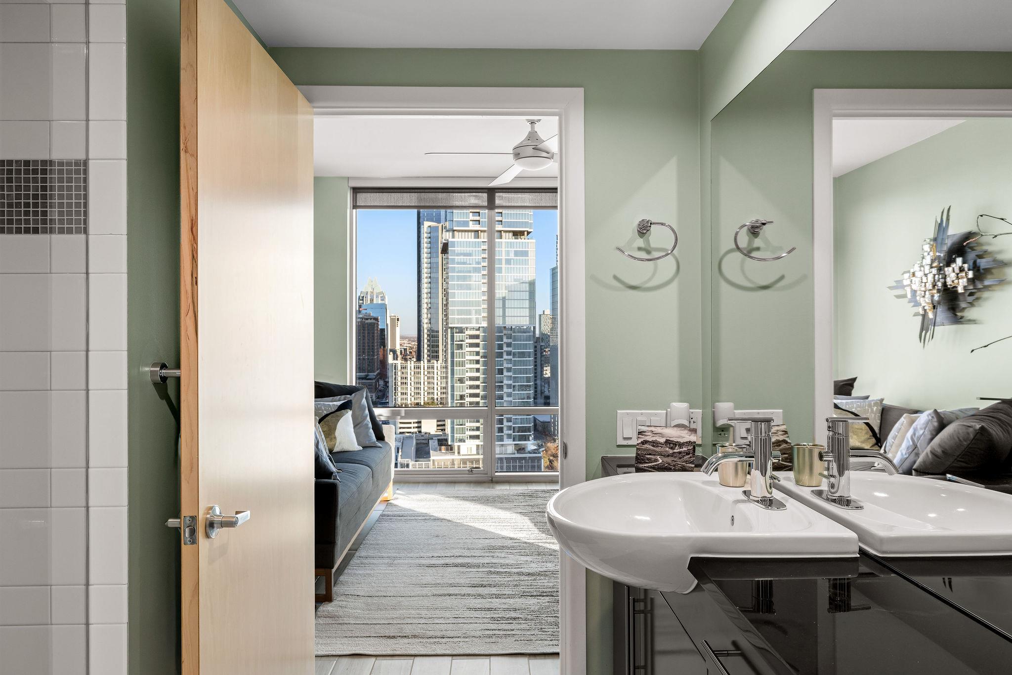 300 Bowie ST # 2602