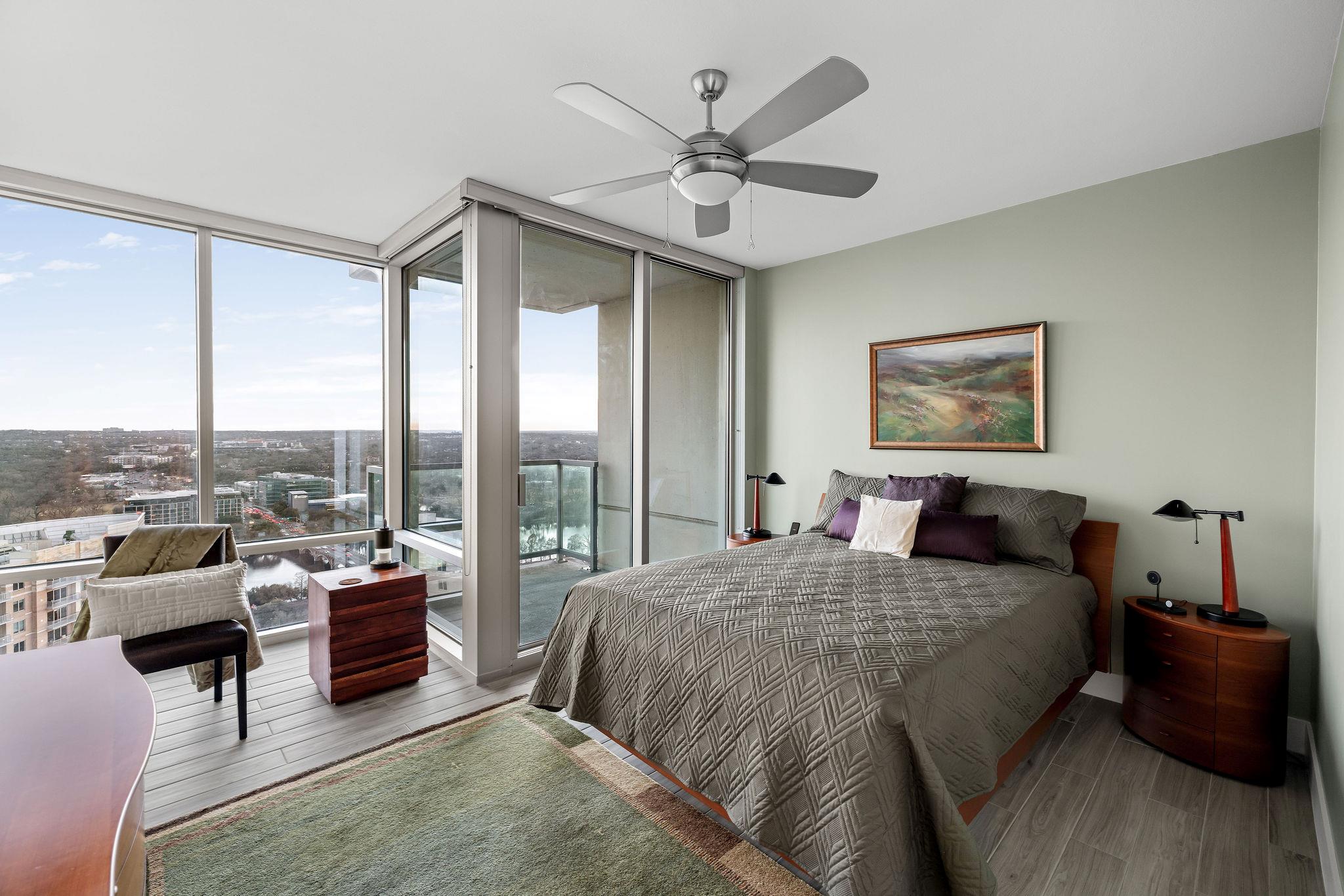 300 Bowie ST # 2602