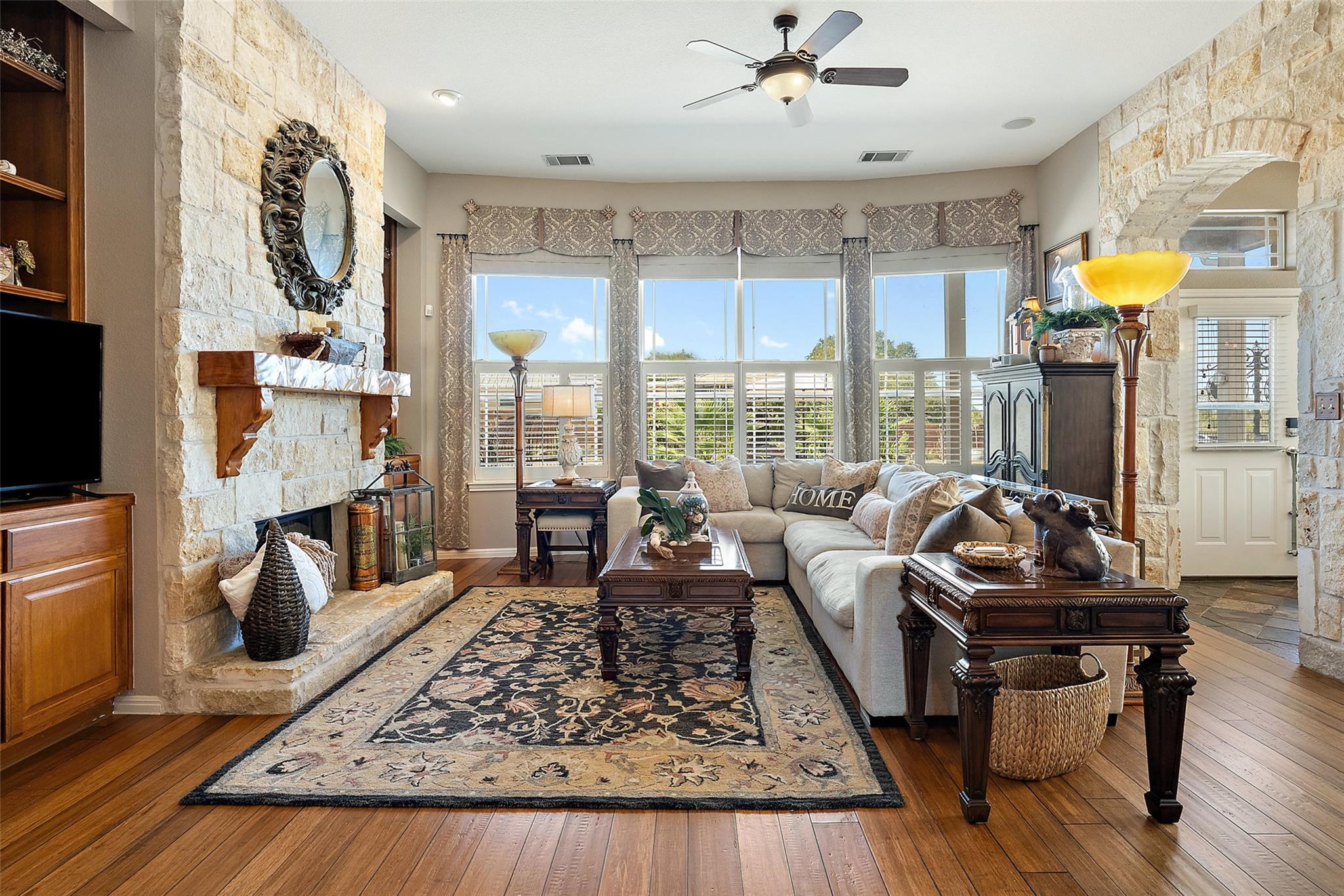 108 High Plains TRL, Spicewood